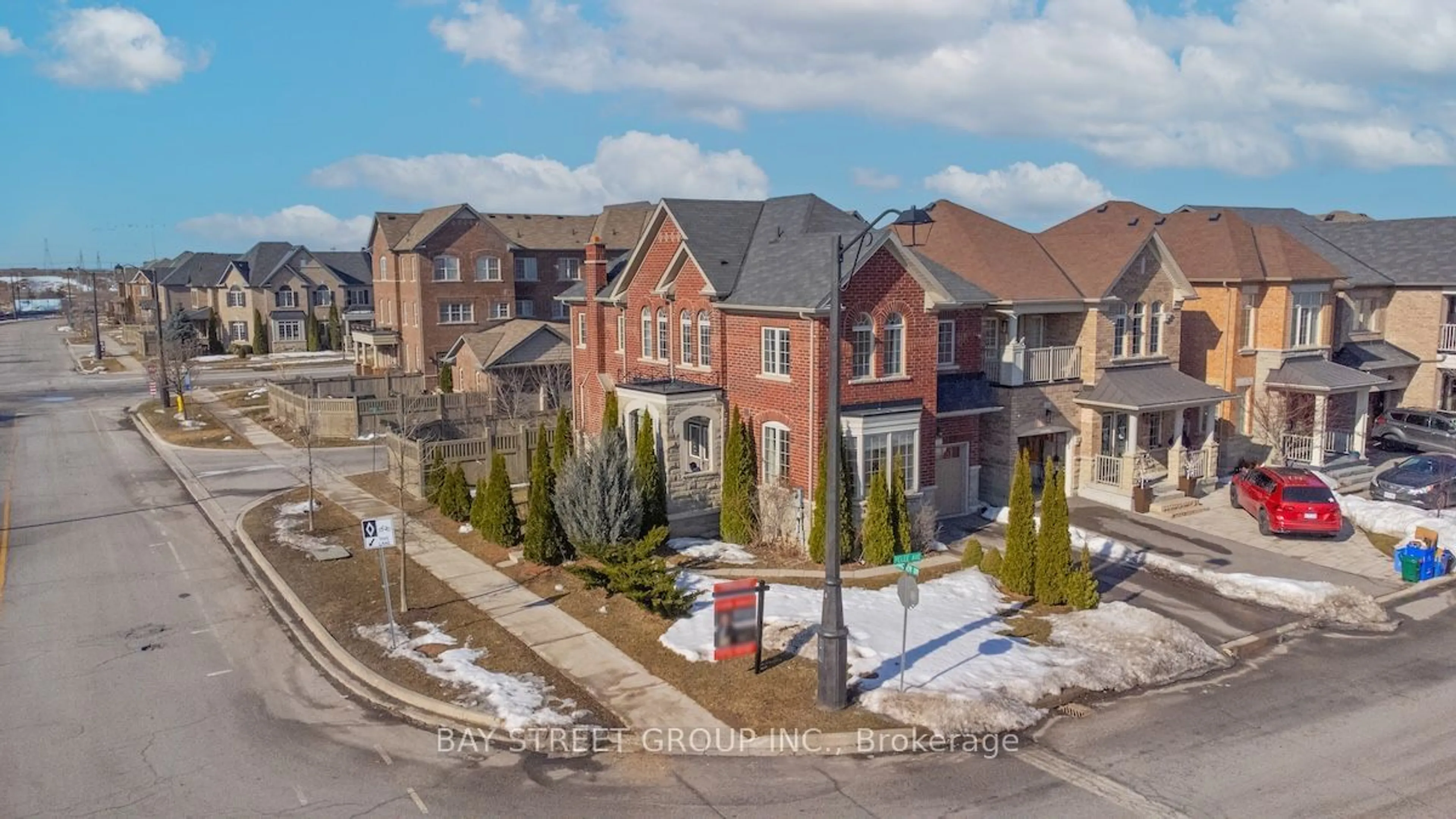 A pic from outside/outdoor area/front of a property/back of a property/a pic from drone, street for 2 Pelee Ave, Vaughan Ontario L4H 3Y2