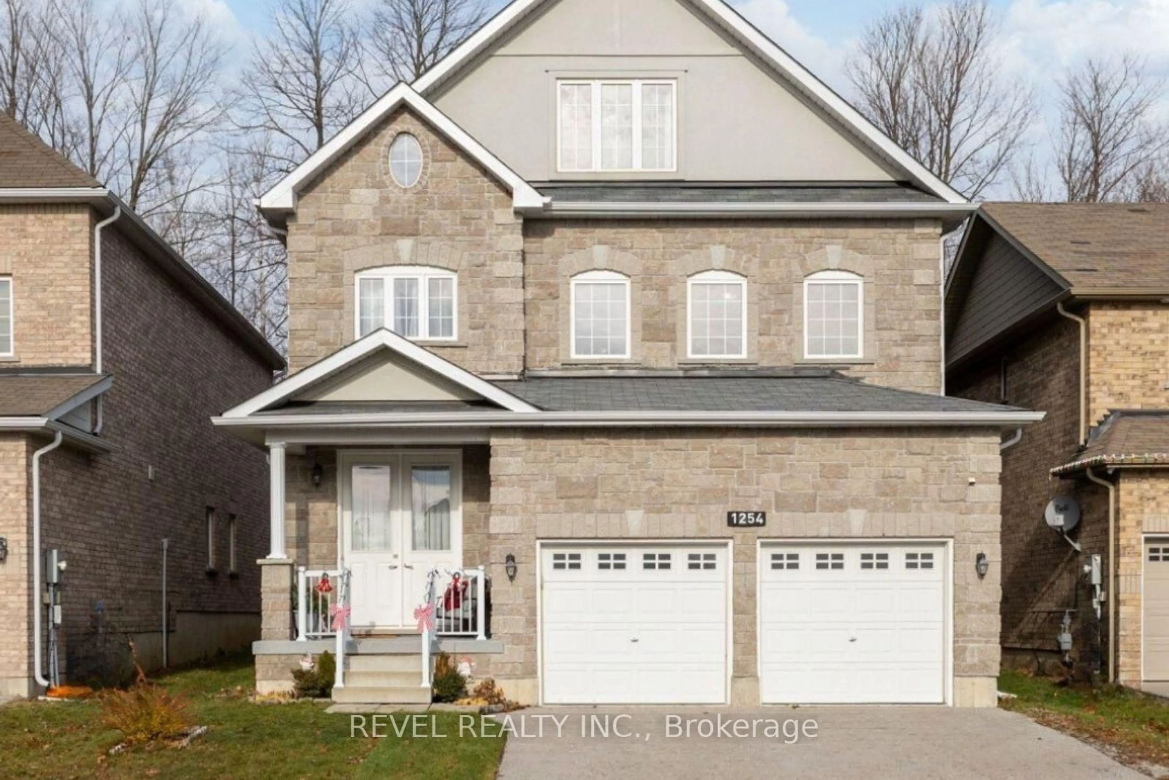 Home with brick exterior material, street for 1254 Leslie Dr, Innisfil Ontario L9S 0G3