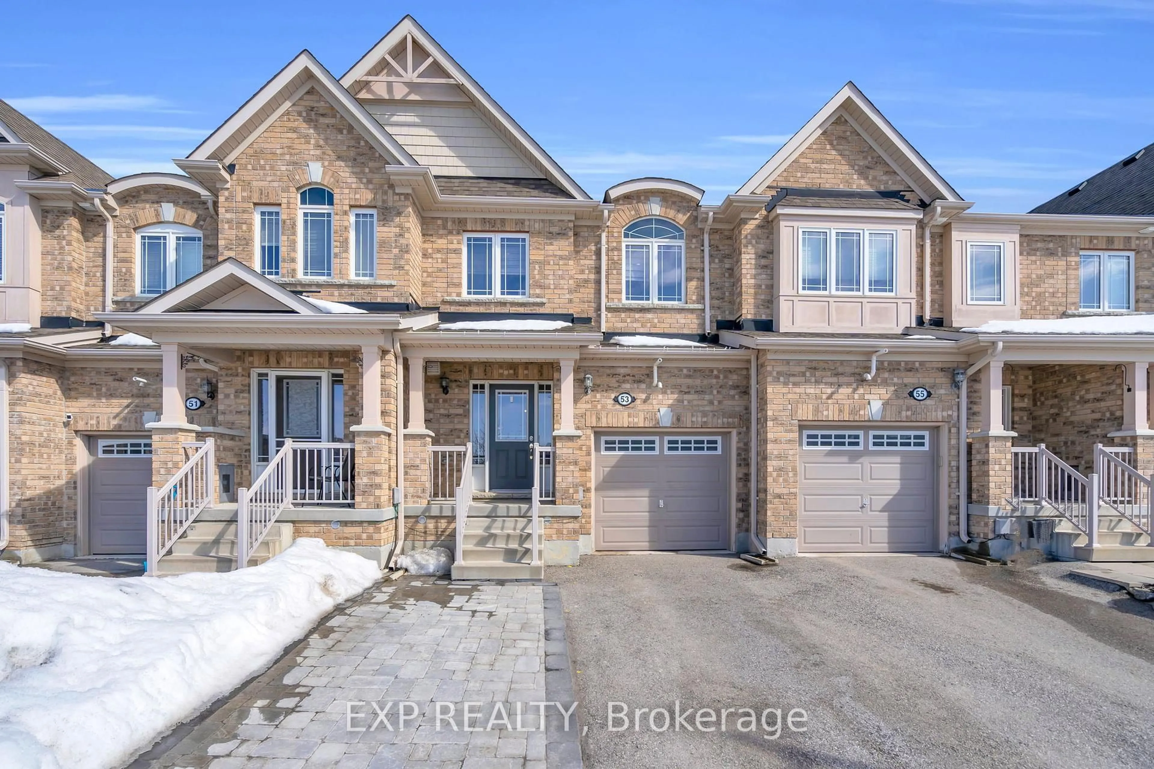 Home with brick exterior material, street for 53 Wyndham Circ, Georgina Ontario L0E 1R0