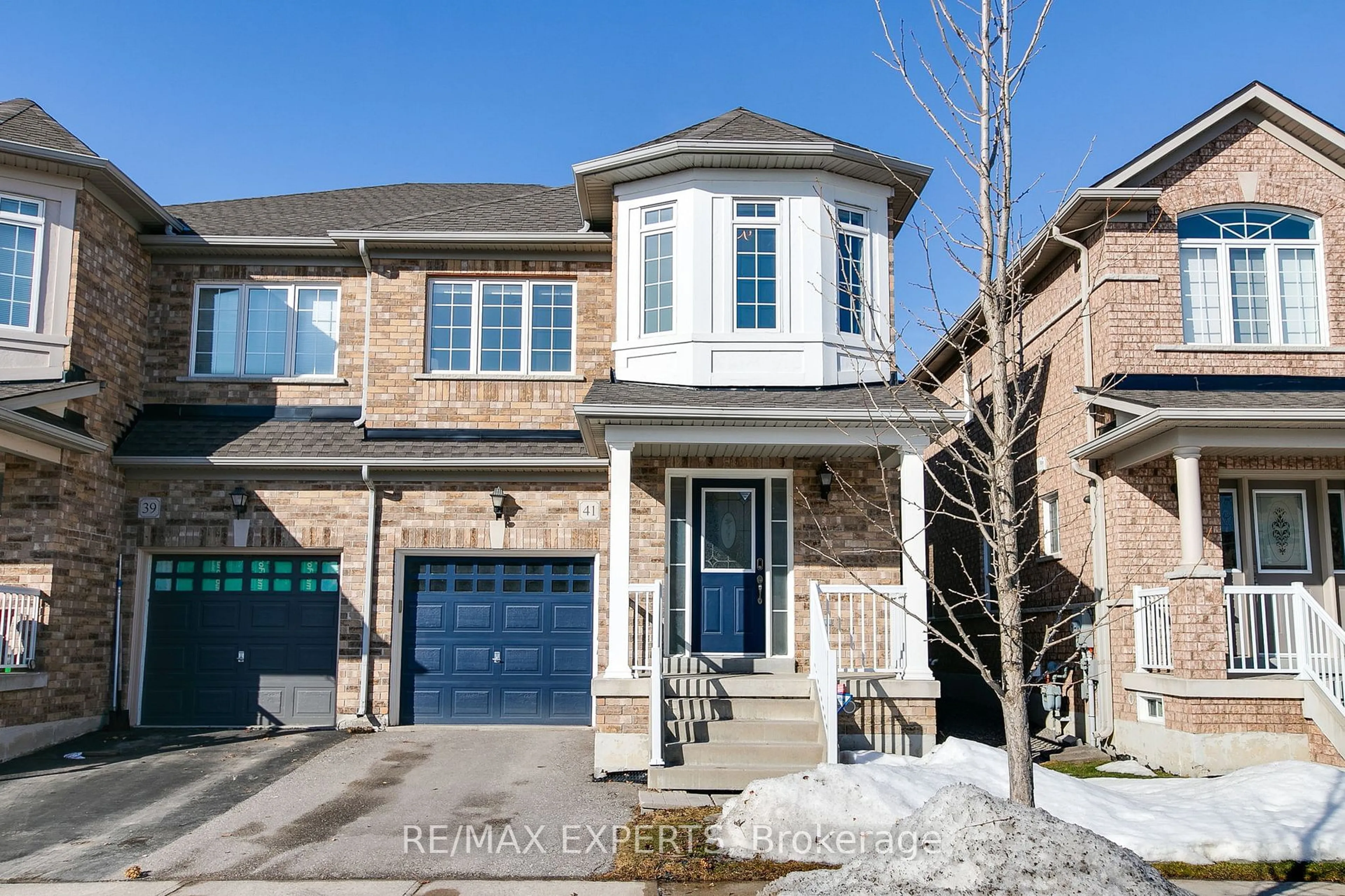 Home with brick exterior material, street for 41 Cabin Trail Cres, Whitchurch-Stouffville Ontario L4A 0S5