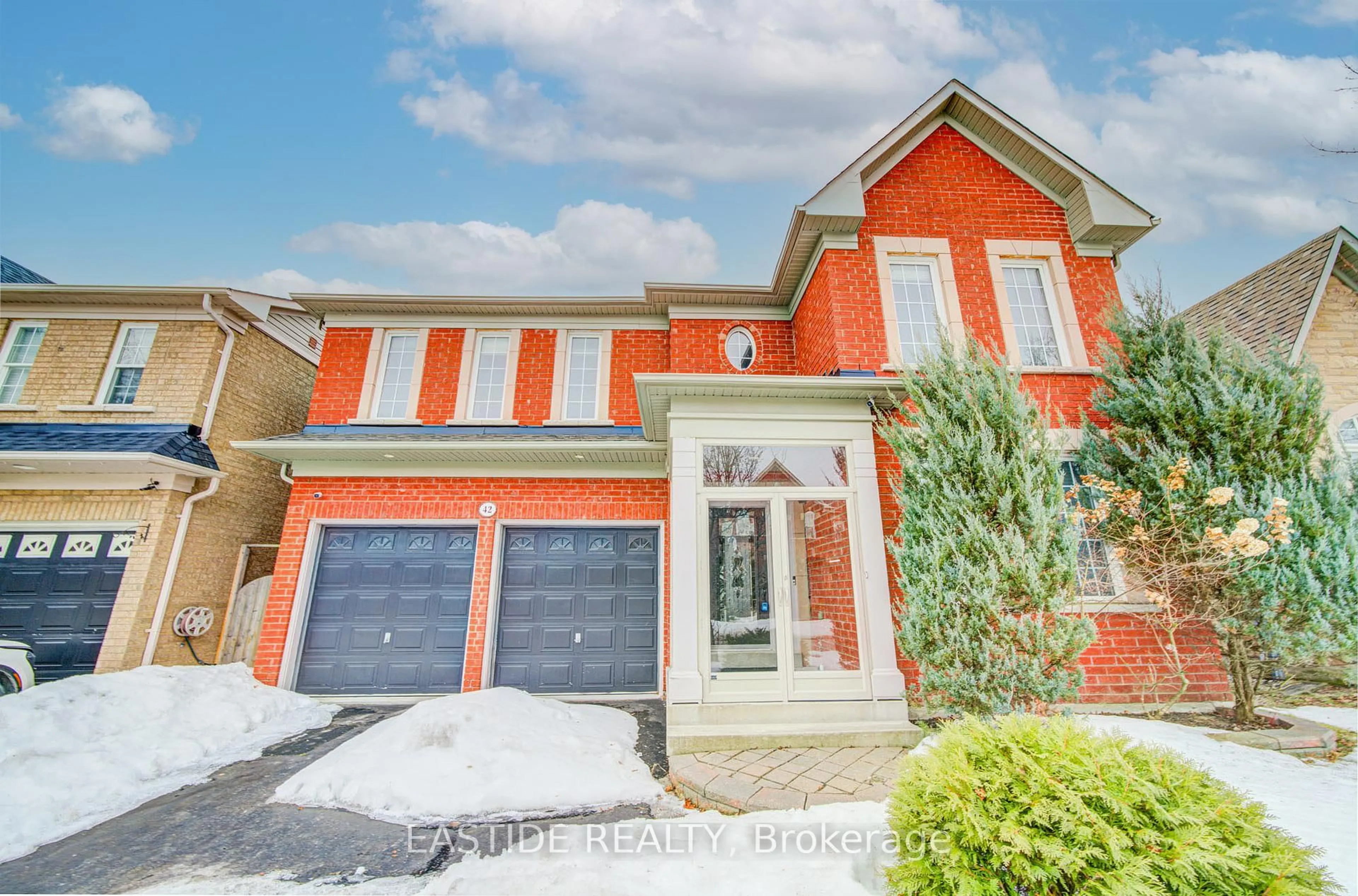 Home with brick exterior material, street for 42 Hayfield Cres, Richmond Hill Ontario L4E 0A4