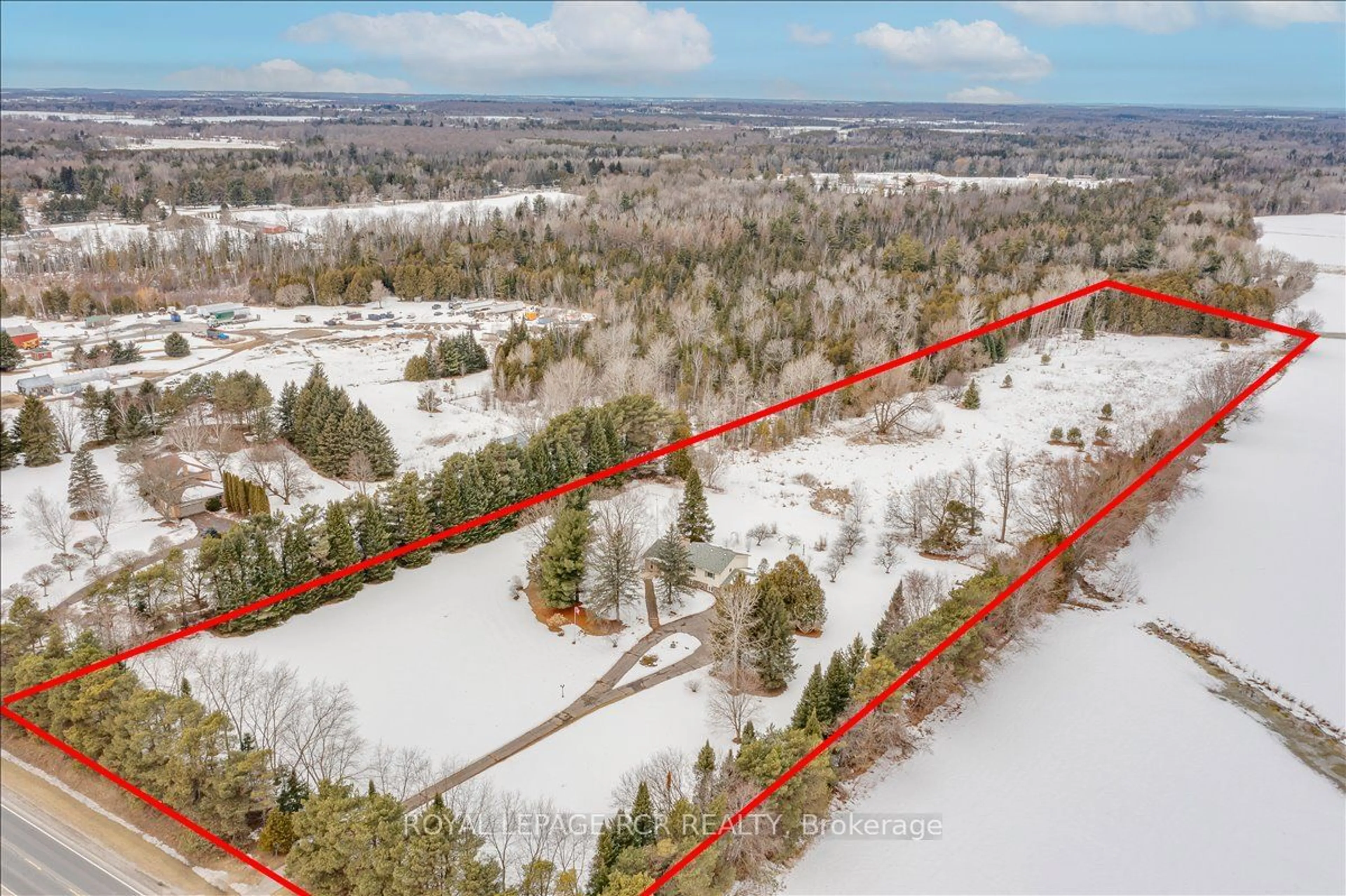 A pic from outside/outdoor area/front of a property/back of a property/a pic from drone, forest/trees view for 3990 Mount Albert Rd, East Gwillimbury Ontario L0G 1V0