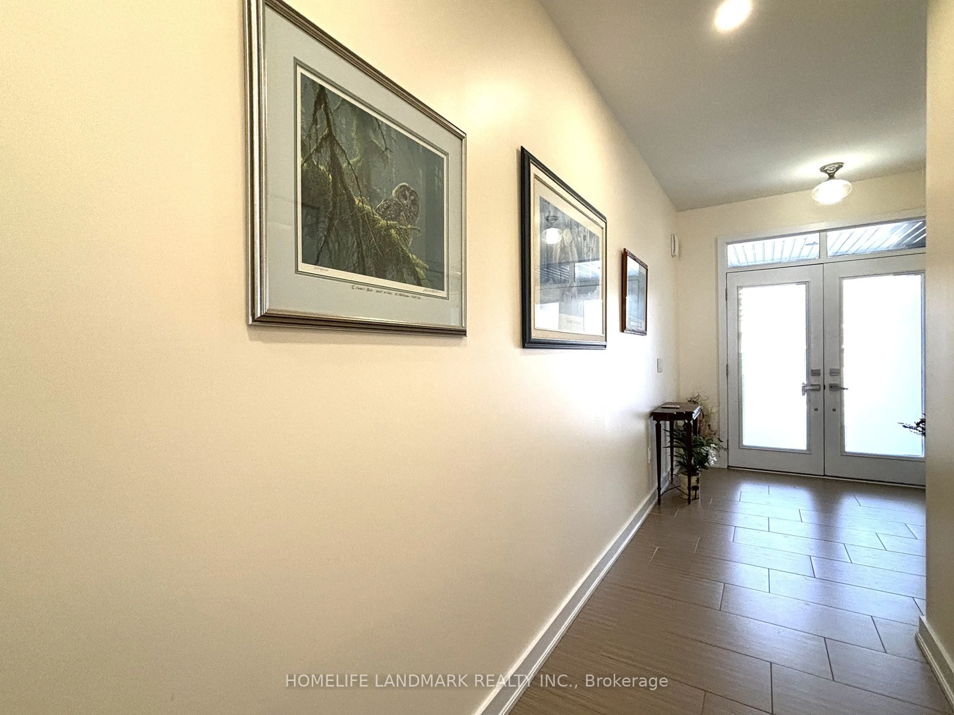 Indoor foyer for 11 Kohl St, Richmond Hill Ontario L4E 1C6