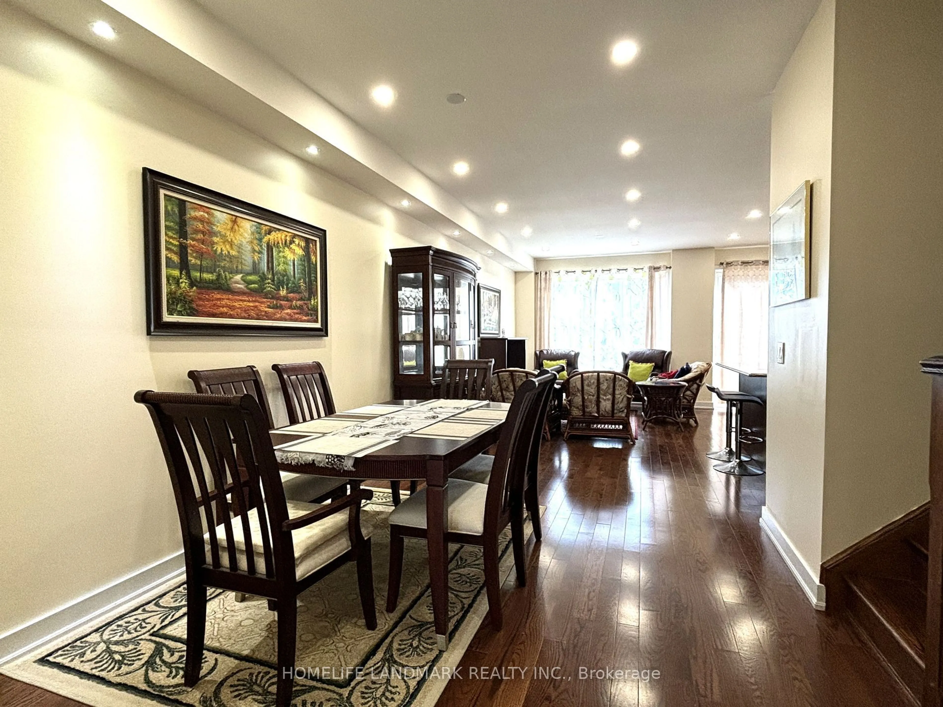 Dining room, wood/laminate floor for 11 Kohl St, Richmond Hill Ontario L4E 1C6