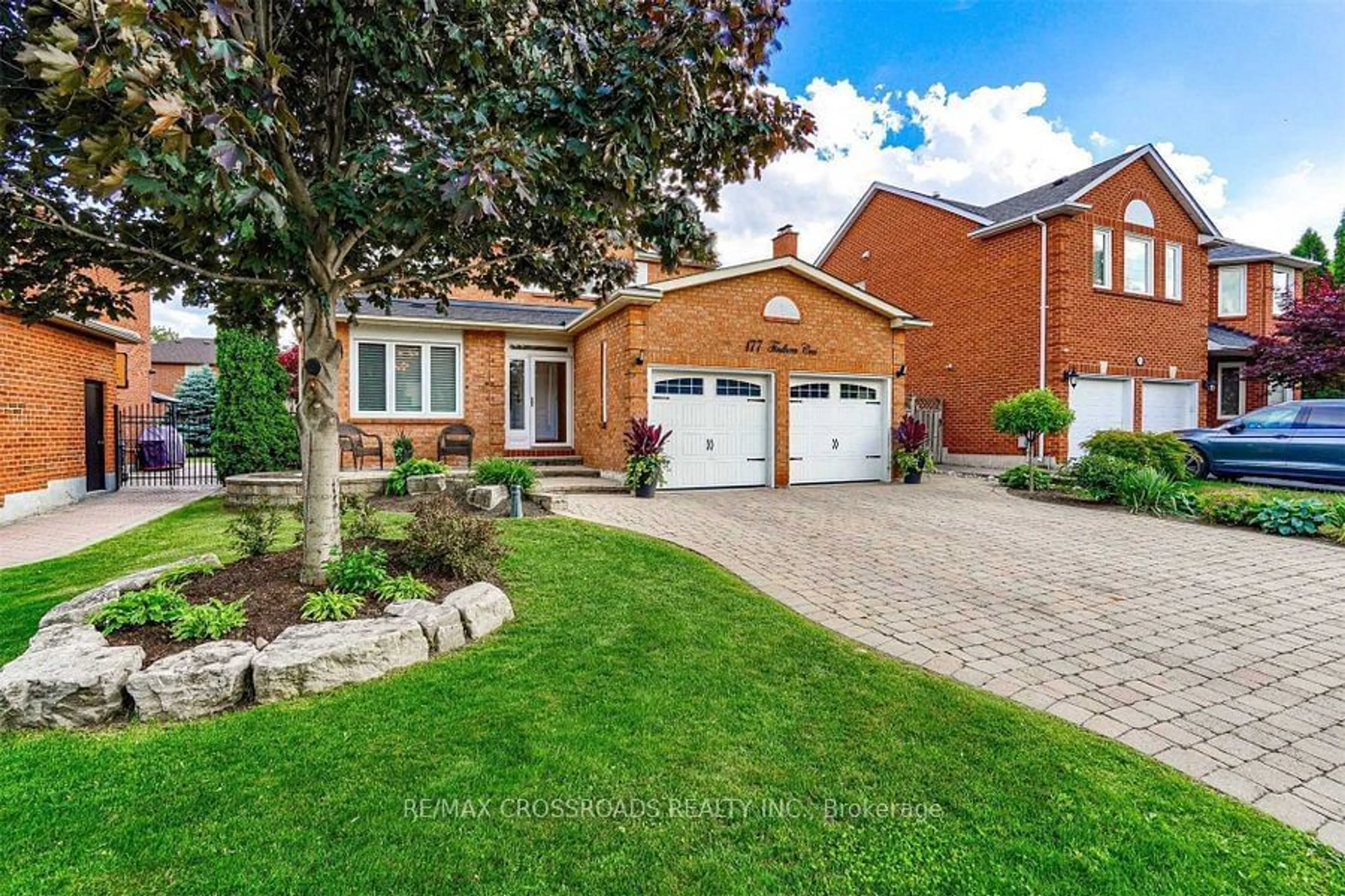 Home with brick exterior material, street for 177 Findhorn Cres, Vaughan Ontario L6A 1M3