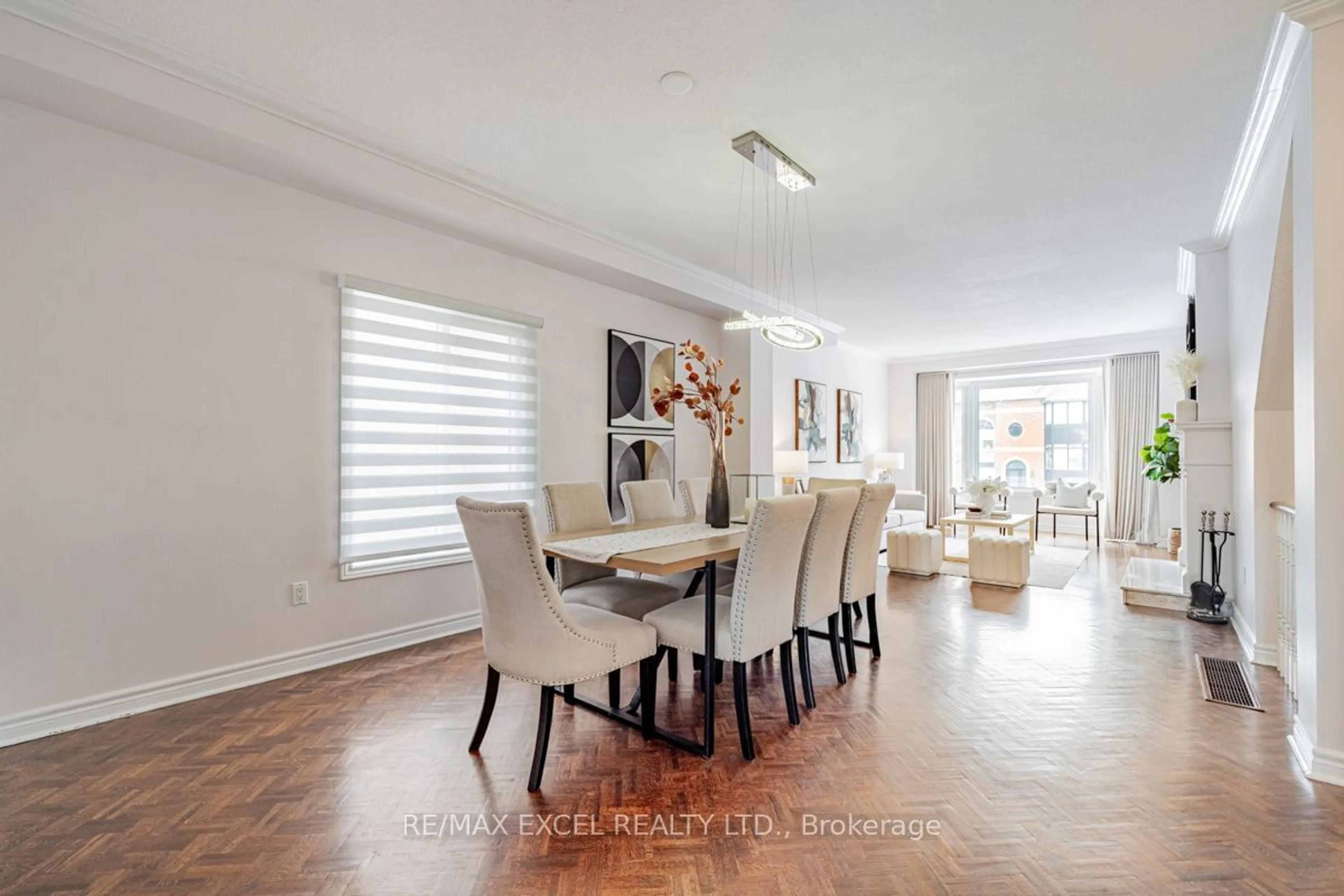 Dining room, unknown for 91 Thornway Ave, Vaughan Ontario L4J 7Z4