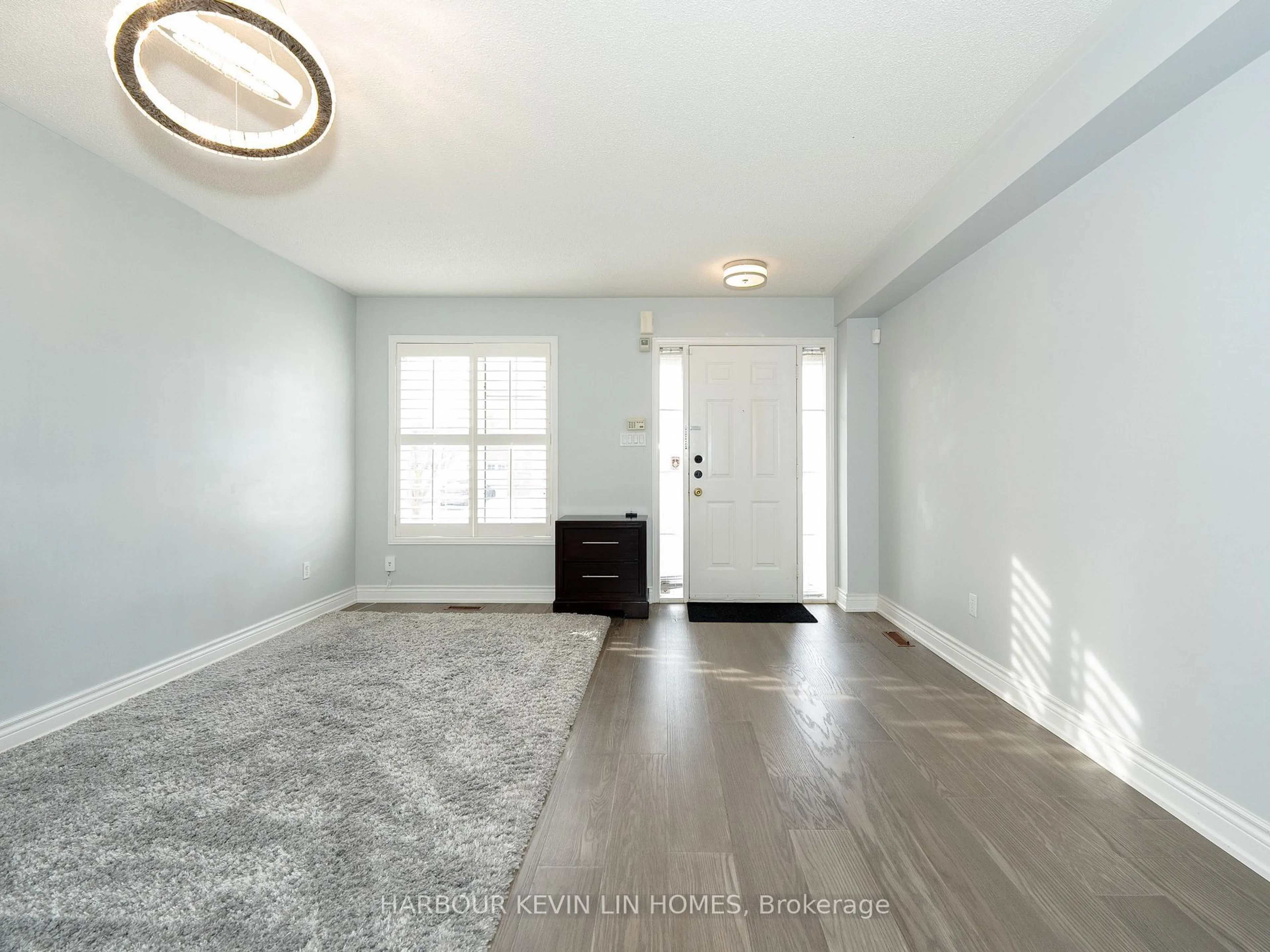 A pic of a room for 84 Grasslands Ave, Richmond Hill Ontario L4B 4K5