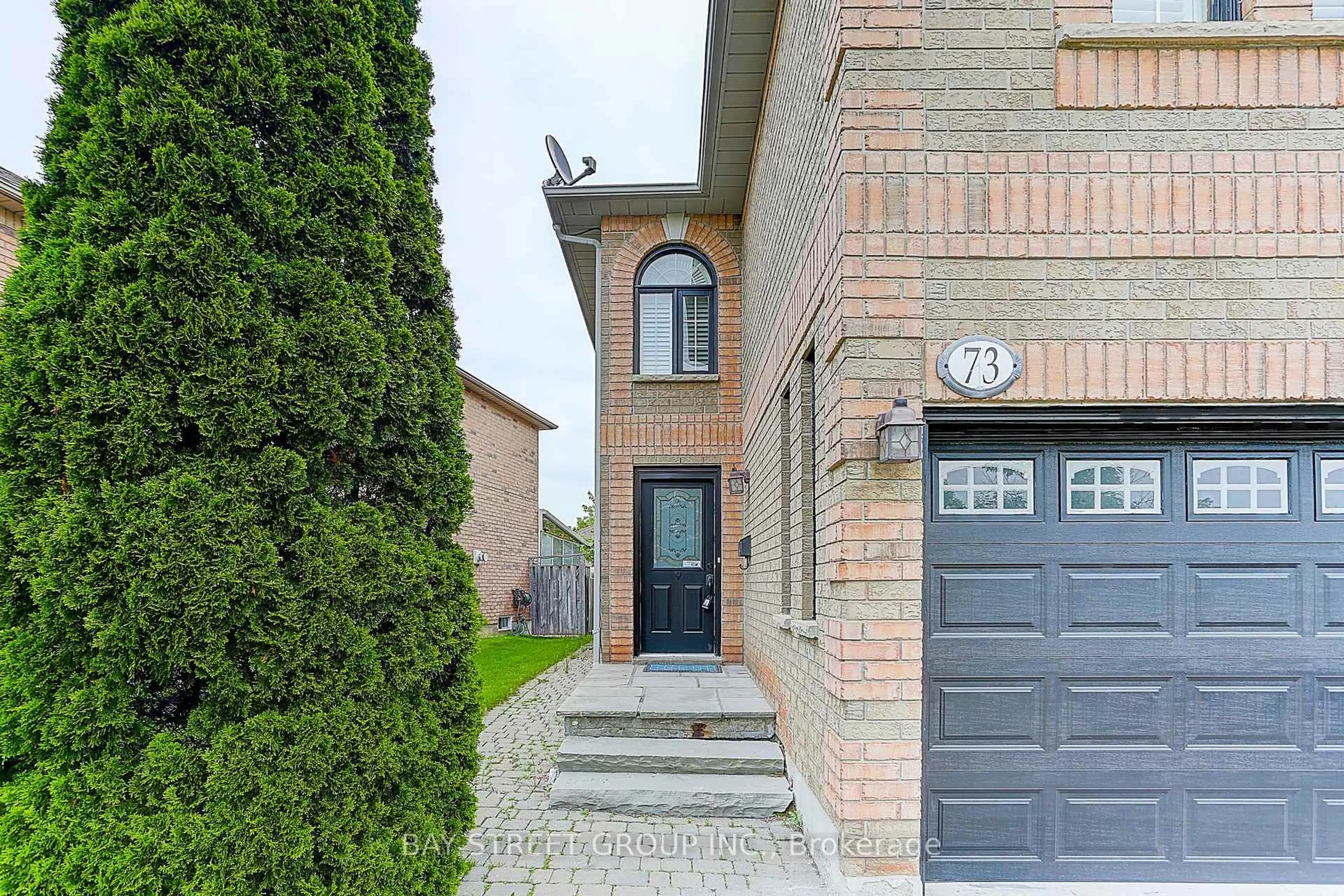 Home with brick exterior material, street for 73 Sunridge St, Richmond Hill Ontario L4E 3T7