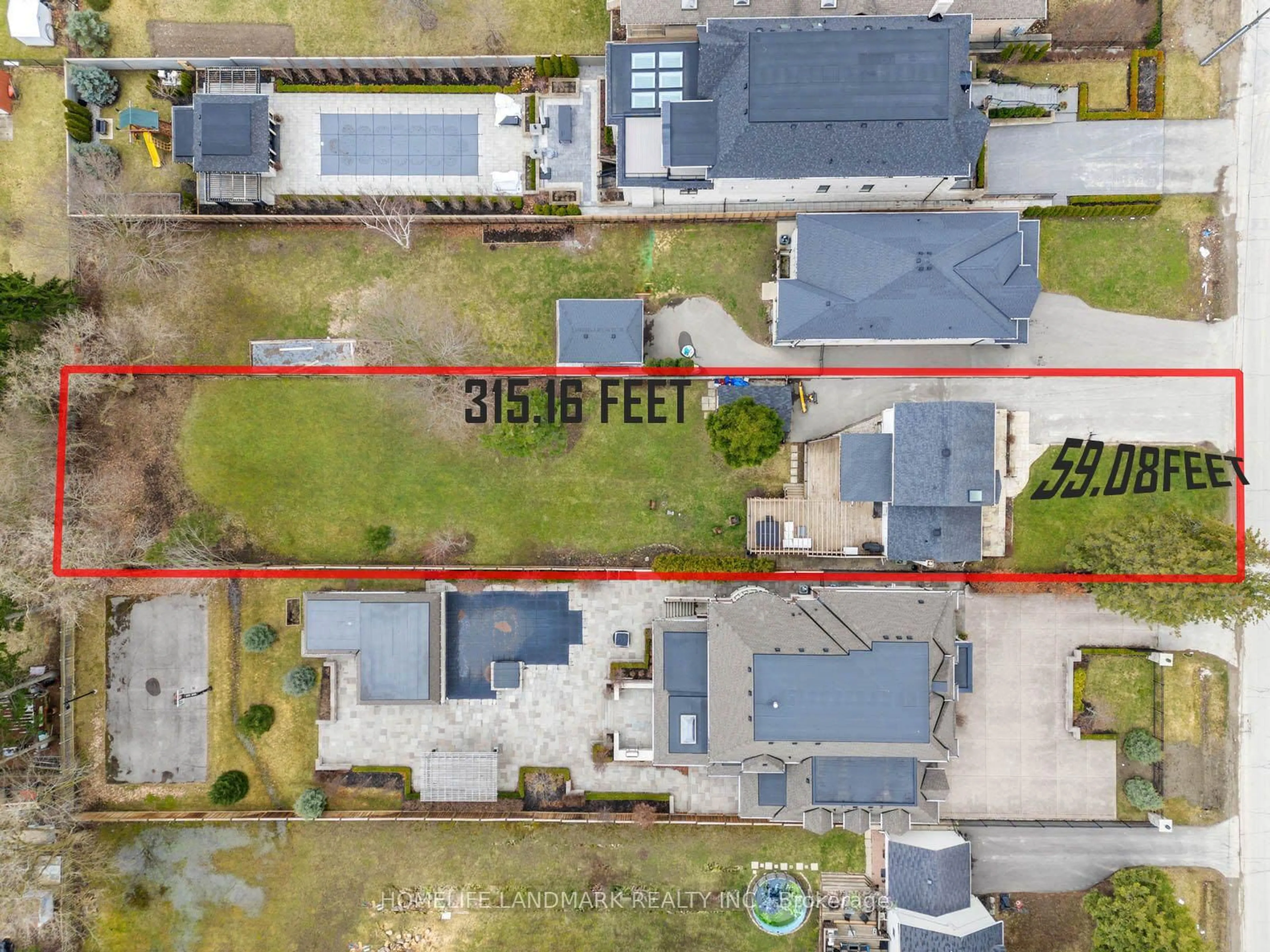 A pic from outside/outdoor area/front of a property/back of a property/a pic from drone, street for 25 Maple Grove Ave, Richmond Hill Ontario L4E 2T9