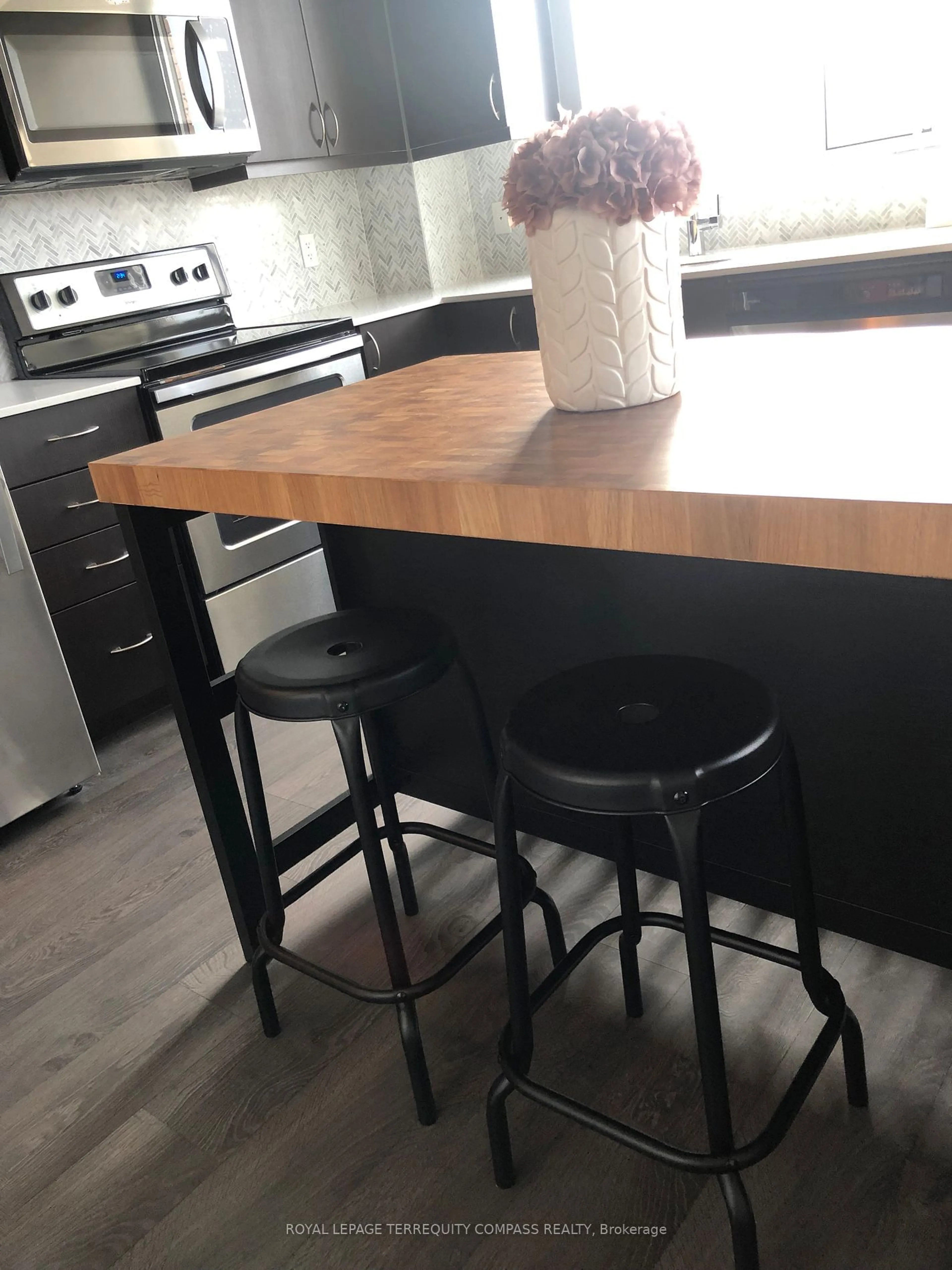 Contemporary kitchen, wood/laminate floor for 9560 Markham Rd #1902, Markham Ontario L6E 0T9