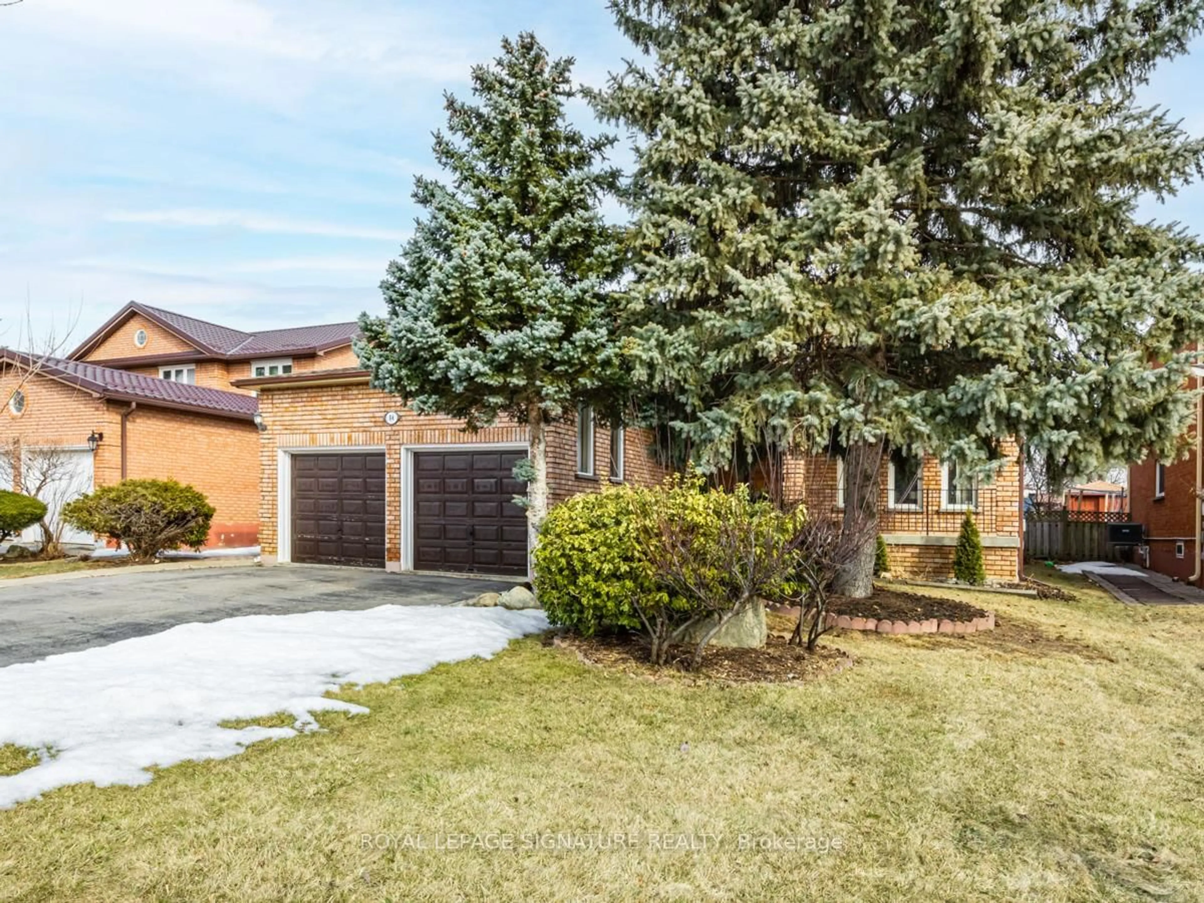 Home with brick exterior material, street for 84 Jade Cres, Vaughan Ontario L4L 6L9