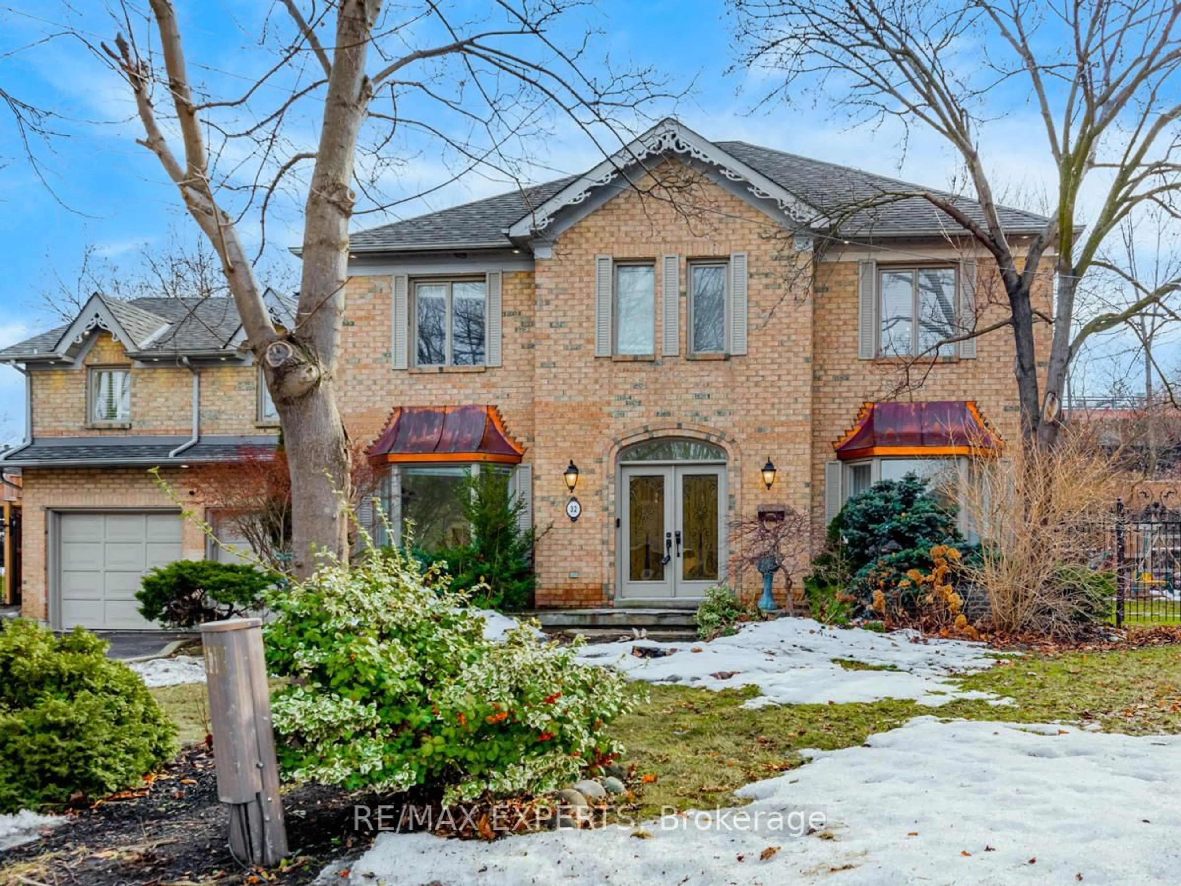 Home with brick exterior material, street for 32 Rosebury Lane, Vaughan Ontario L4L 3Z2