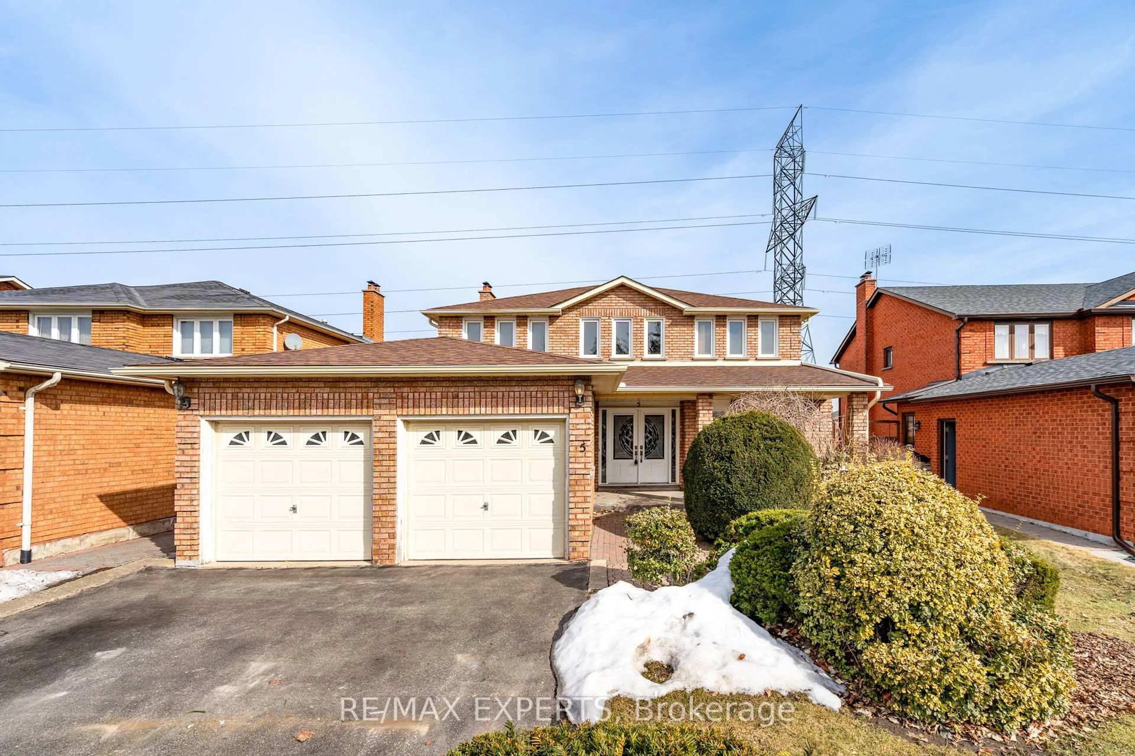 Home with brick exterior material, street for 5 Cabaletta Cres, Vaughan Ontario L4L 6K6