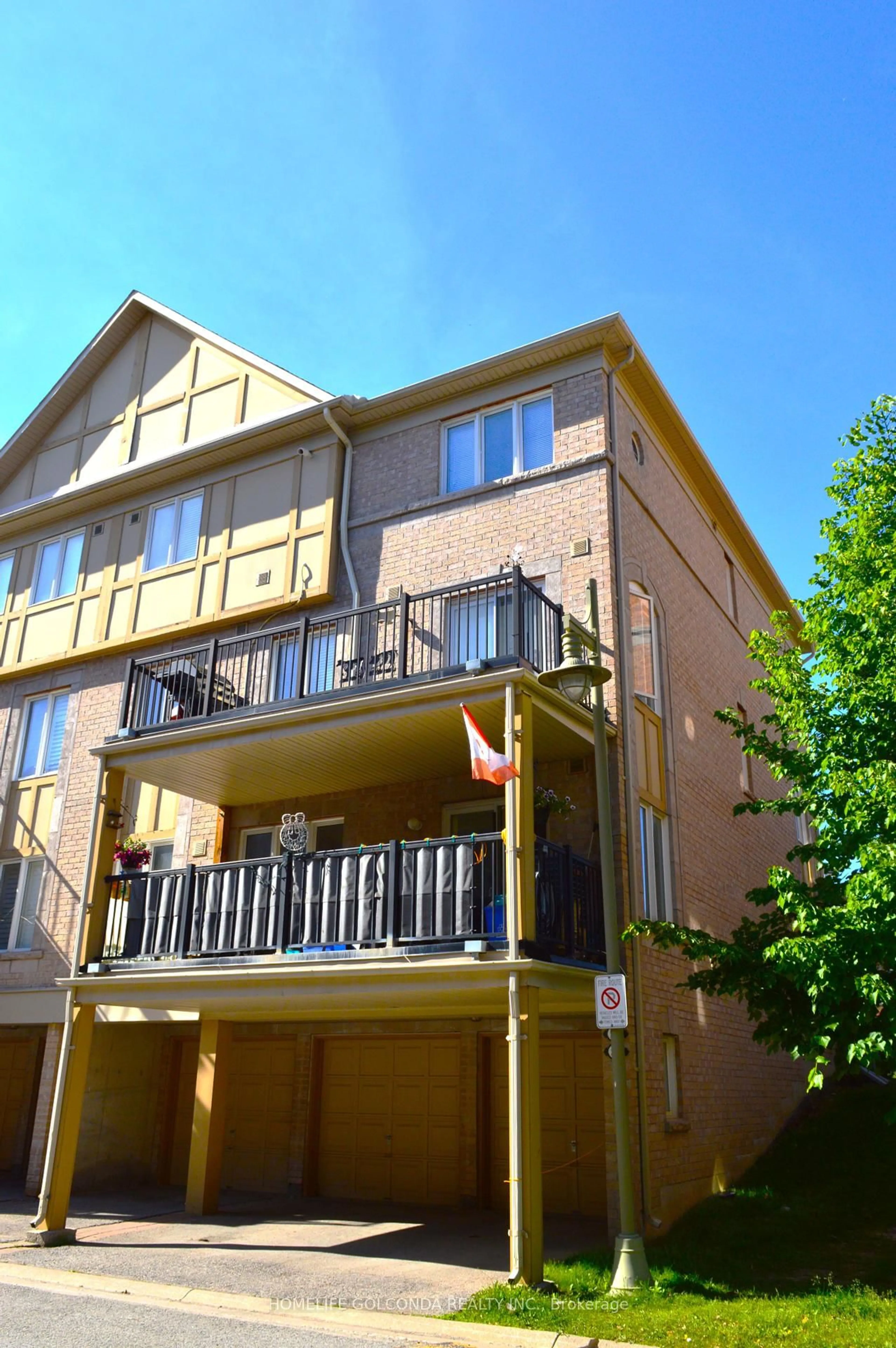 Patio, building for 2179 Bur Oak Ave #55, Markham Ontario L6E 0C4