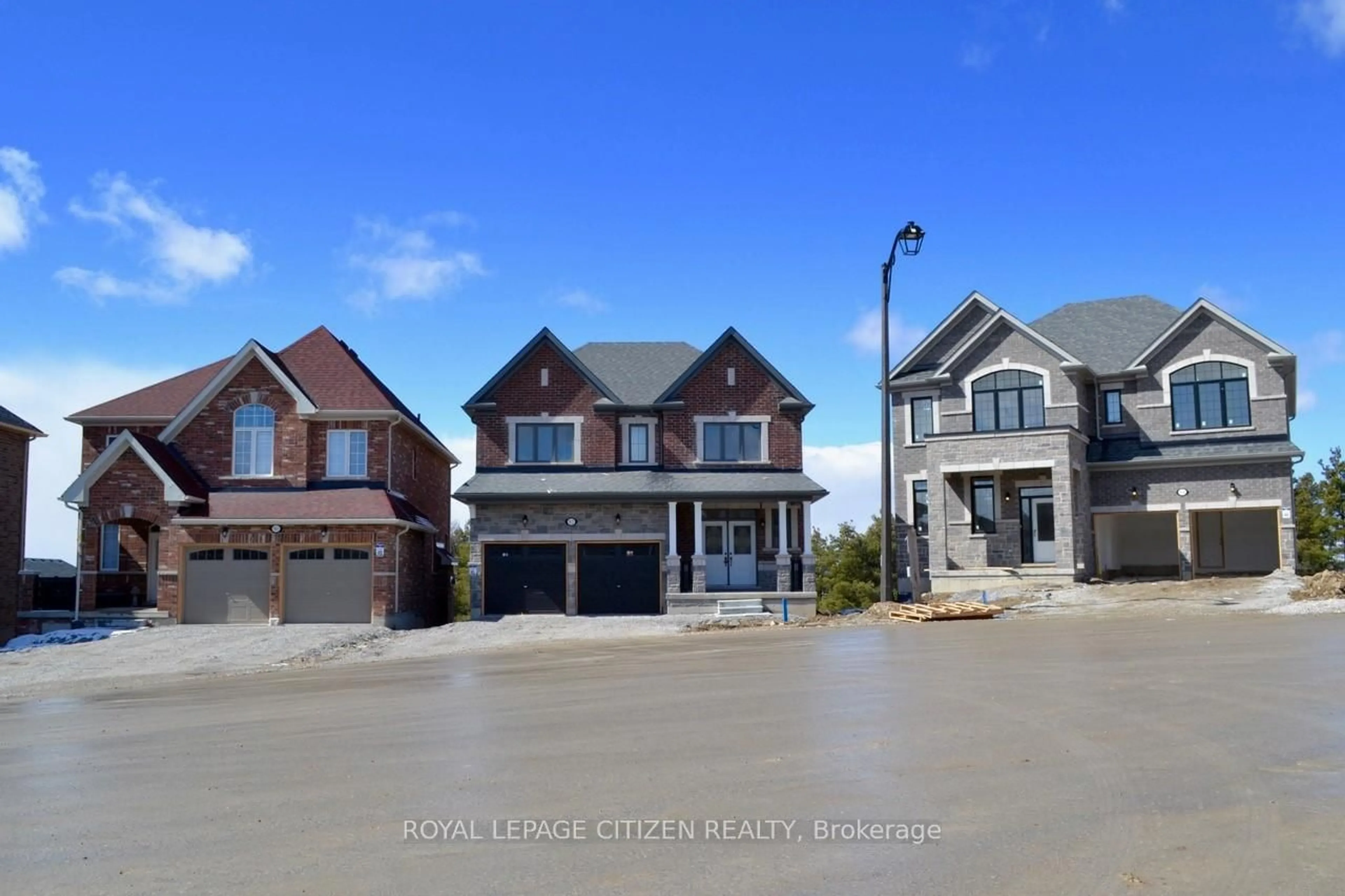 Unknown for 82 Lawrence D. Pridham Ave, New Tecumseth Ontario L9R 0X1