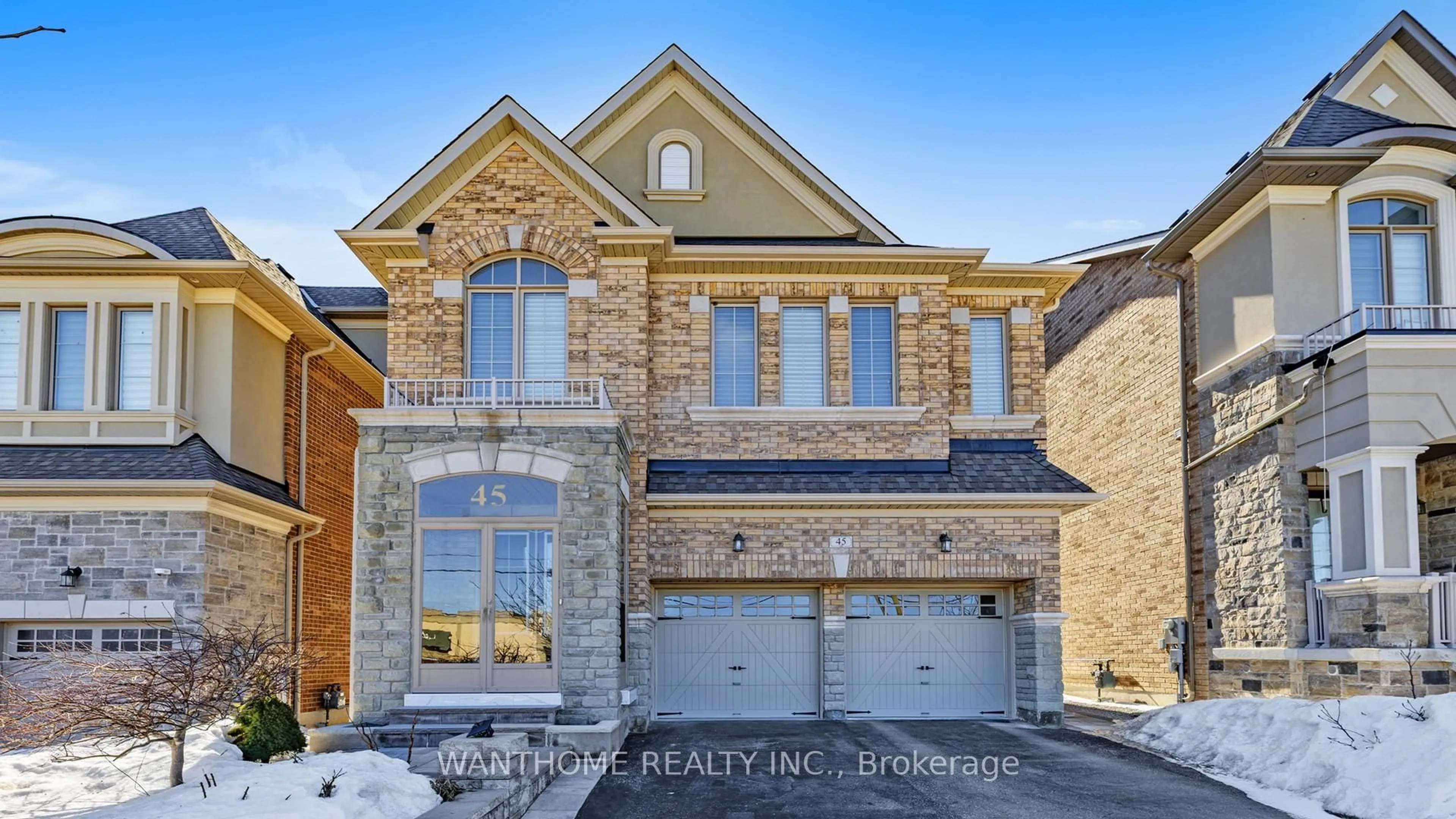 Home with brick exterior material, street for 45 Giardina Cres, Richmond Hill Ontario L4B 0G1