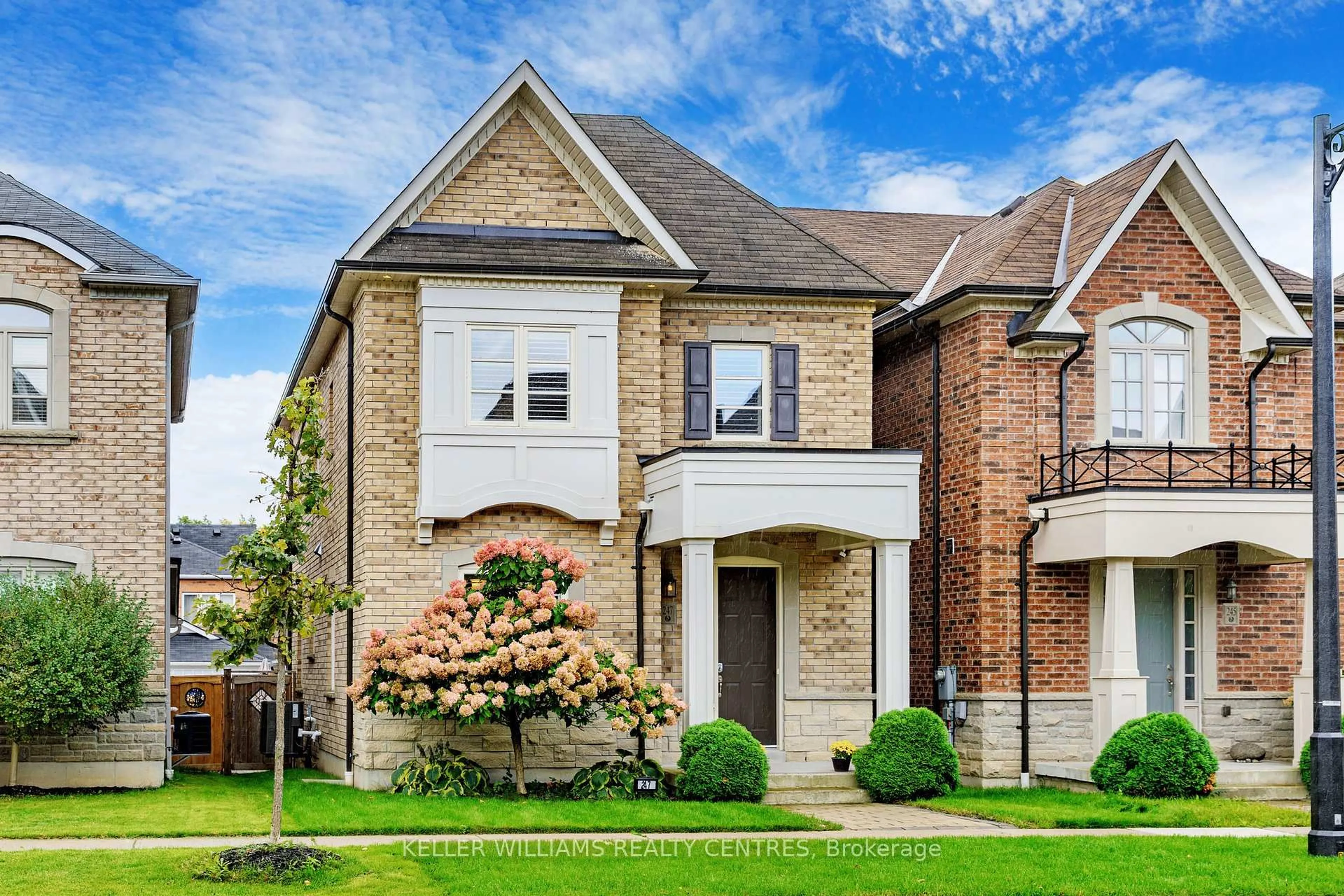 Home with brick exterior material, street for 247 Paradelle Dr, Richmond Hill Ontario L4E 1B9