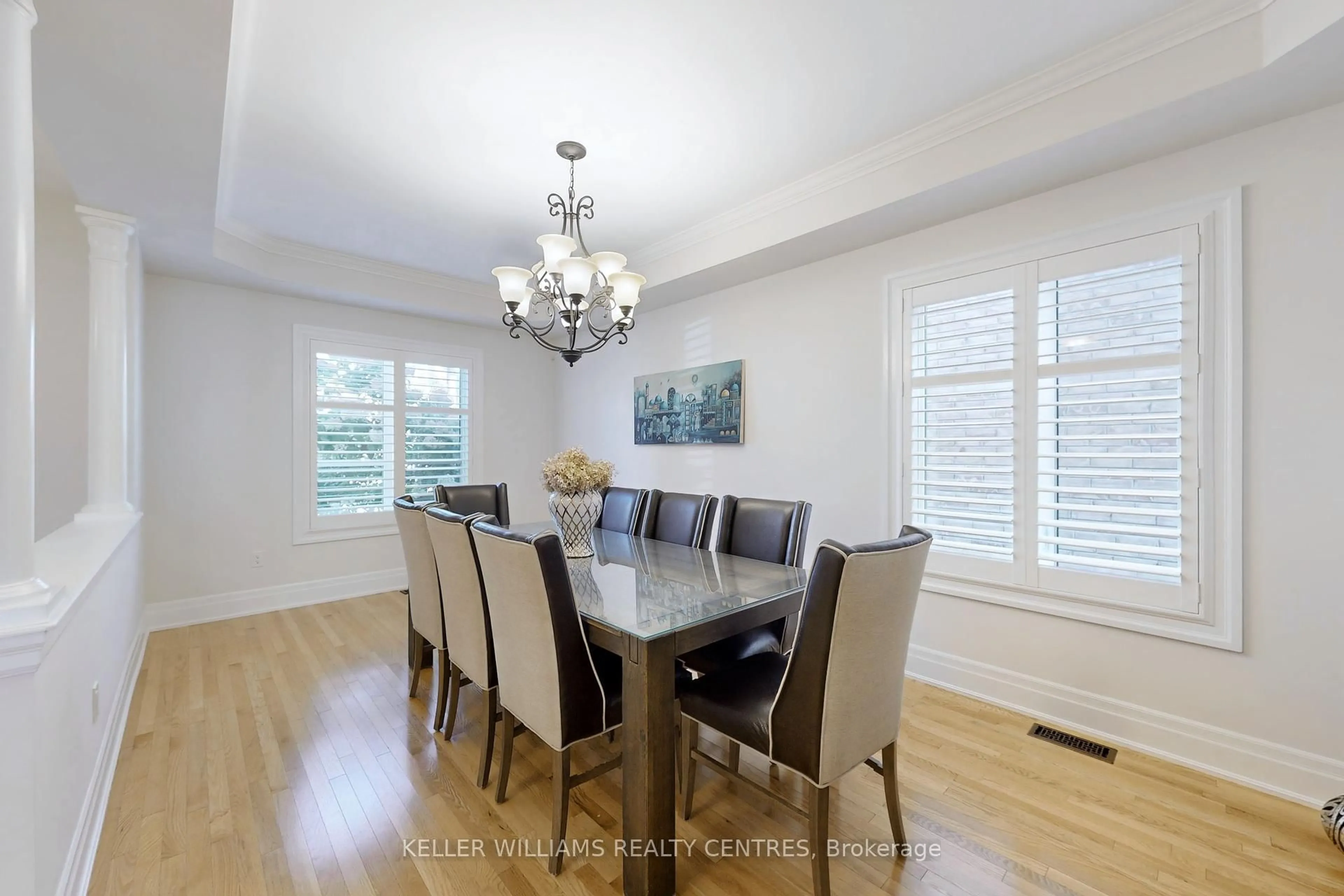 Dining room, wood/laminate floor for 247 Paradelle Dr, Richmond Hill Ontario L4E 1B9