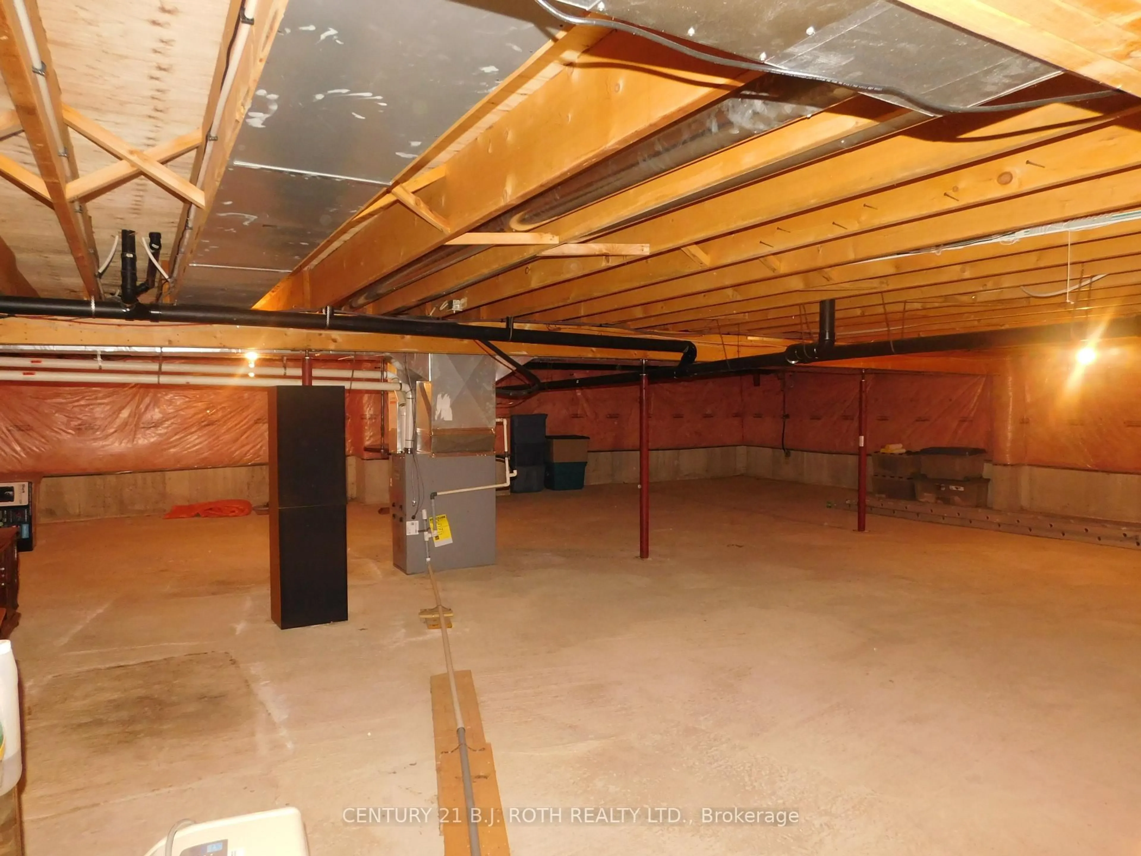 Indoor garage for 22 Trellis Lane, Innisfil Ontario L9S 1N3