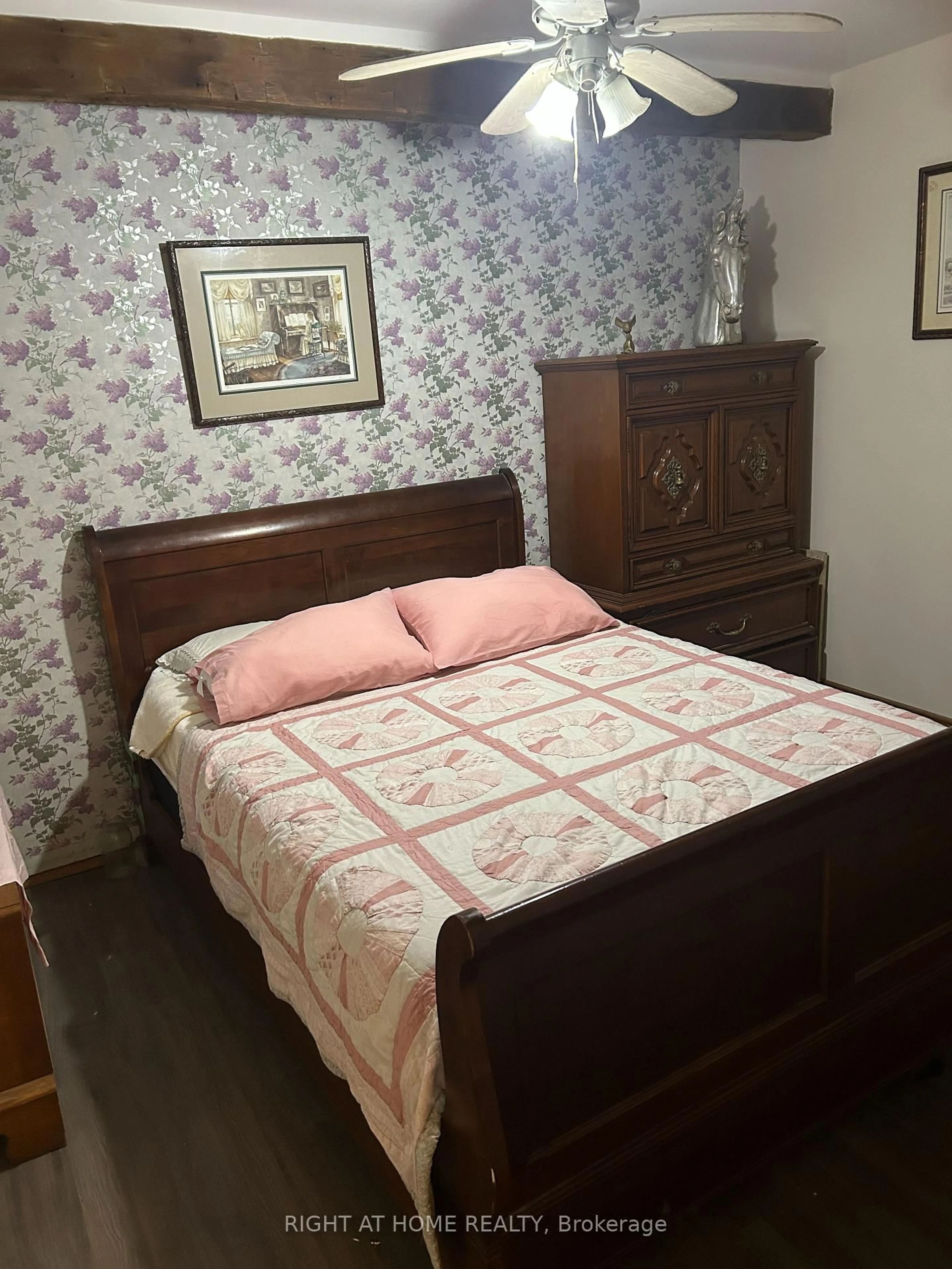 Bedroom with bed, unknown for 195 Lakeland Cres, Richmond Hill Ontario L4E 3A4