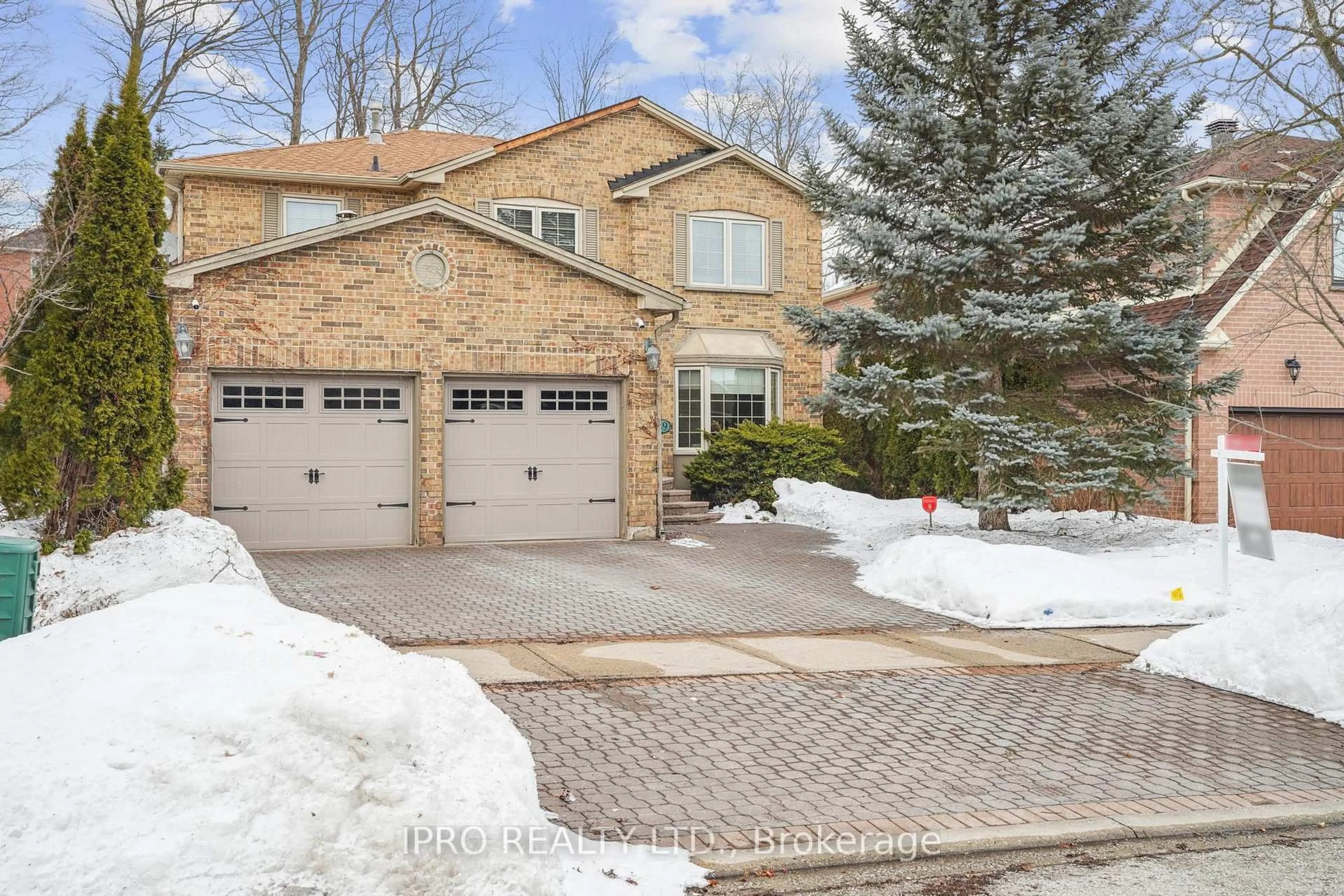 Home with brick exterior material, street for 69 Topham Cres, Richmond Hill Ontario L4C 9H2