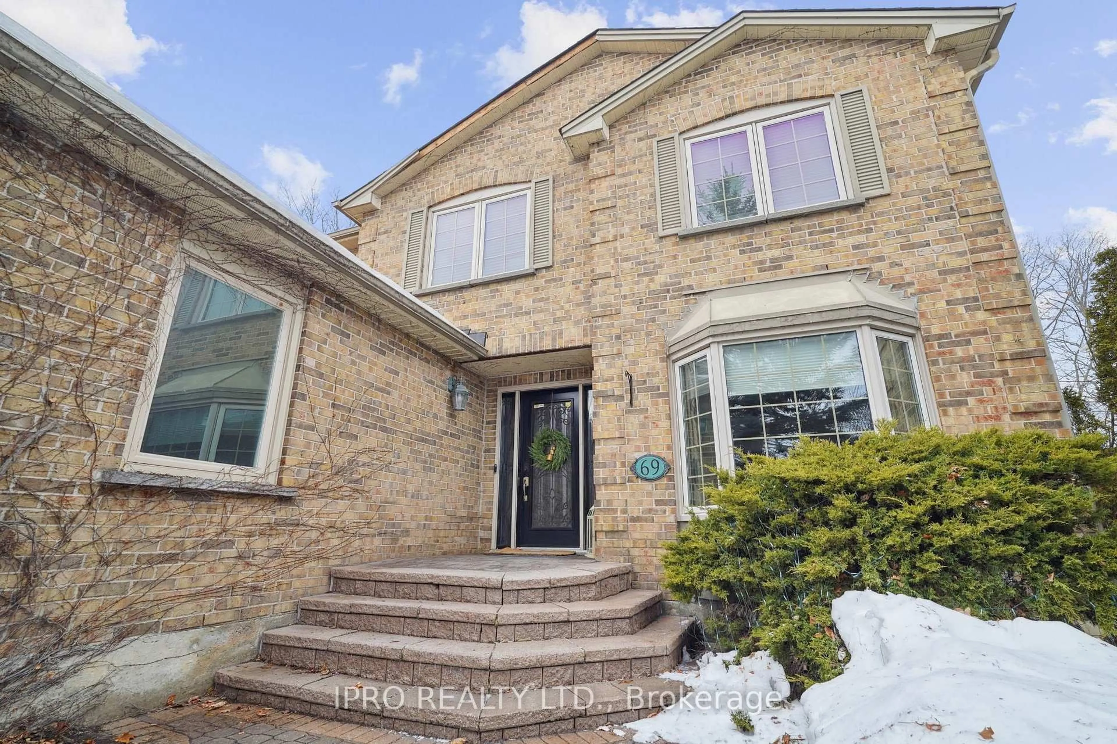 Home with brick exterior material, street for 69 Topham Cres, Richmond Hill Ontario L4C 9H2