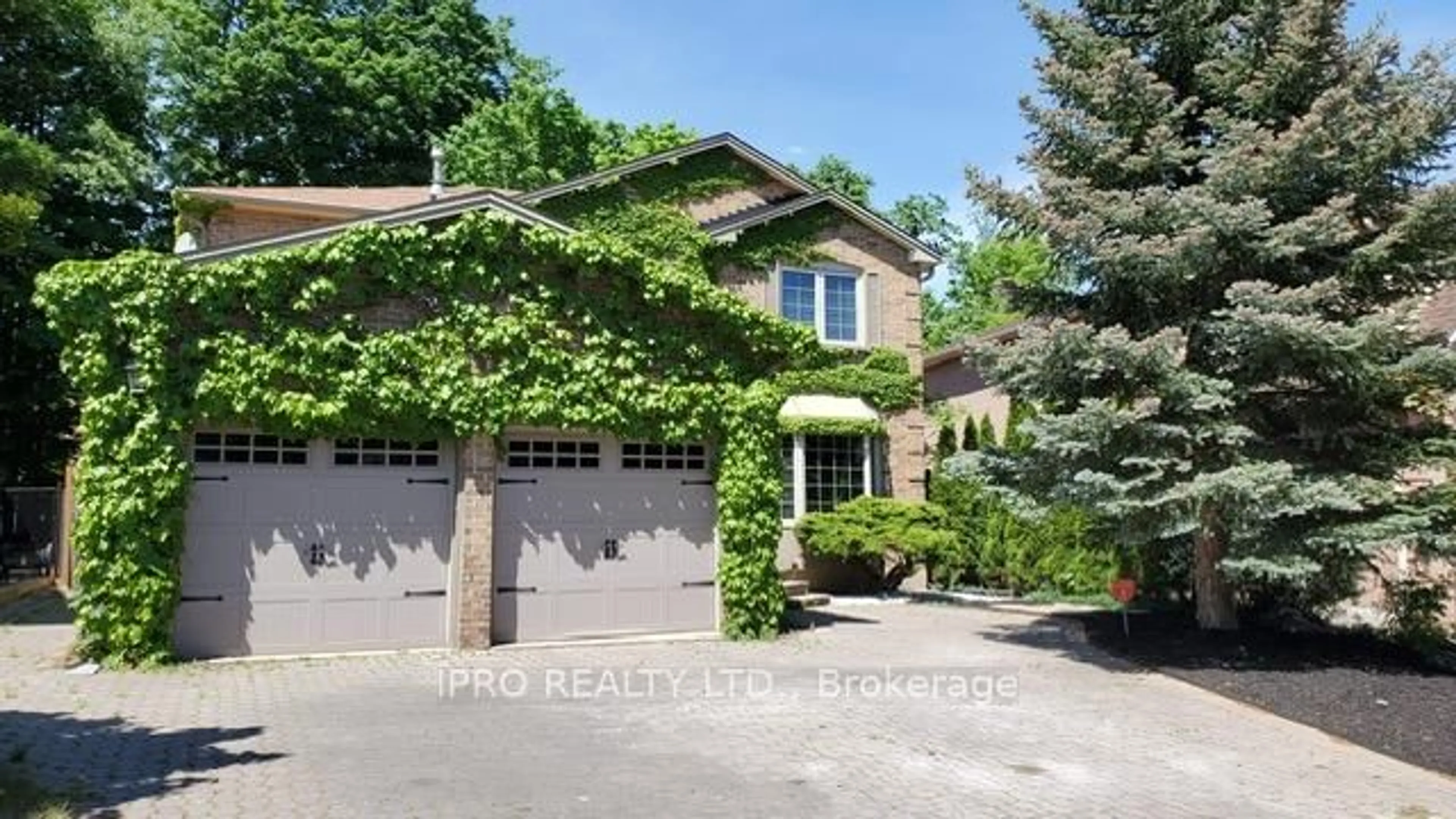 Home with brick exterior material, street for 69 Topham Cres, Richmond Hill Ontario L4C 9H2