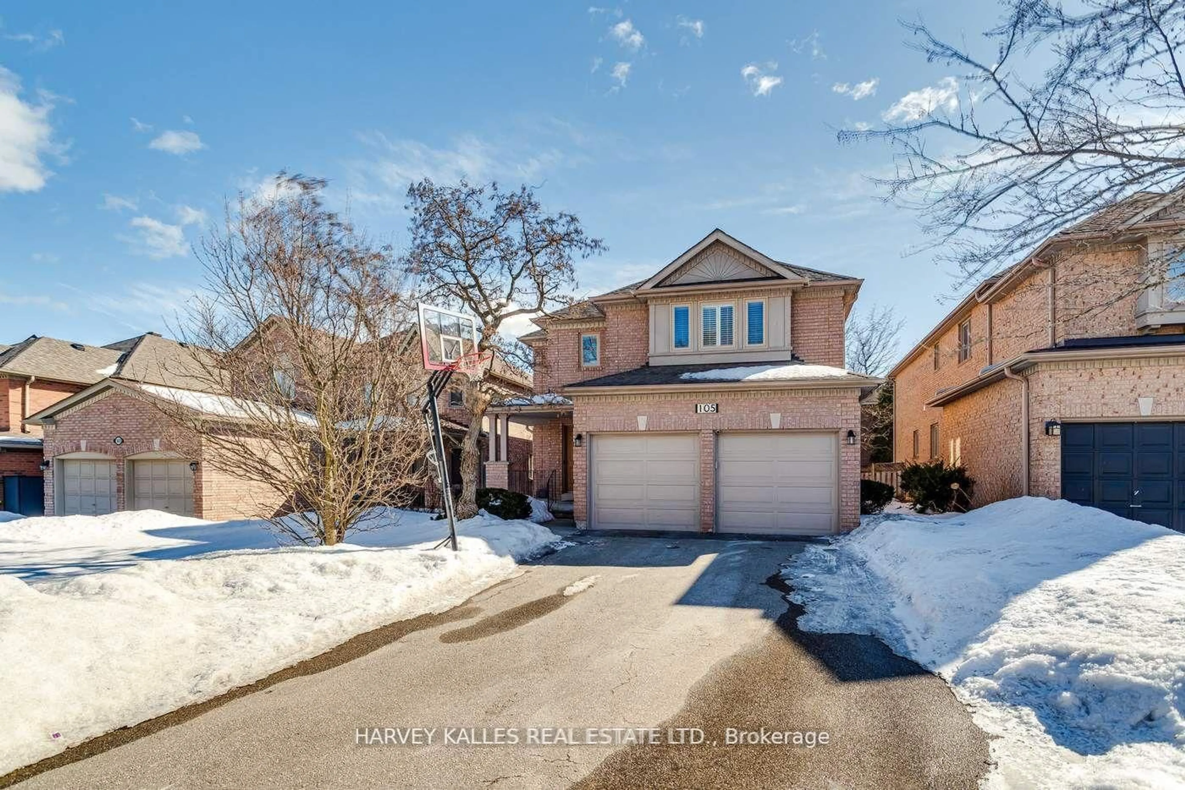 Home with brick exterior material, street for 105 Sweet Water Cres, Richmond Hill Ontario L4S 2B4