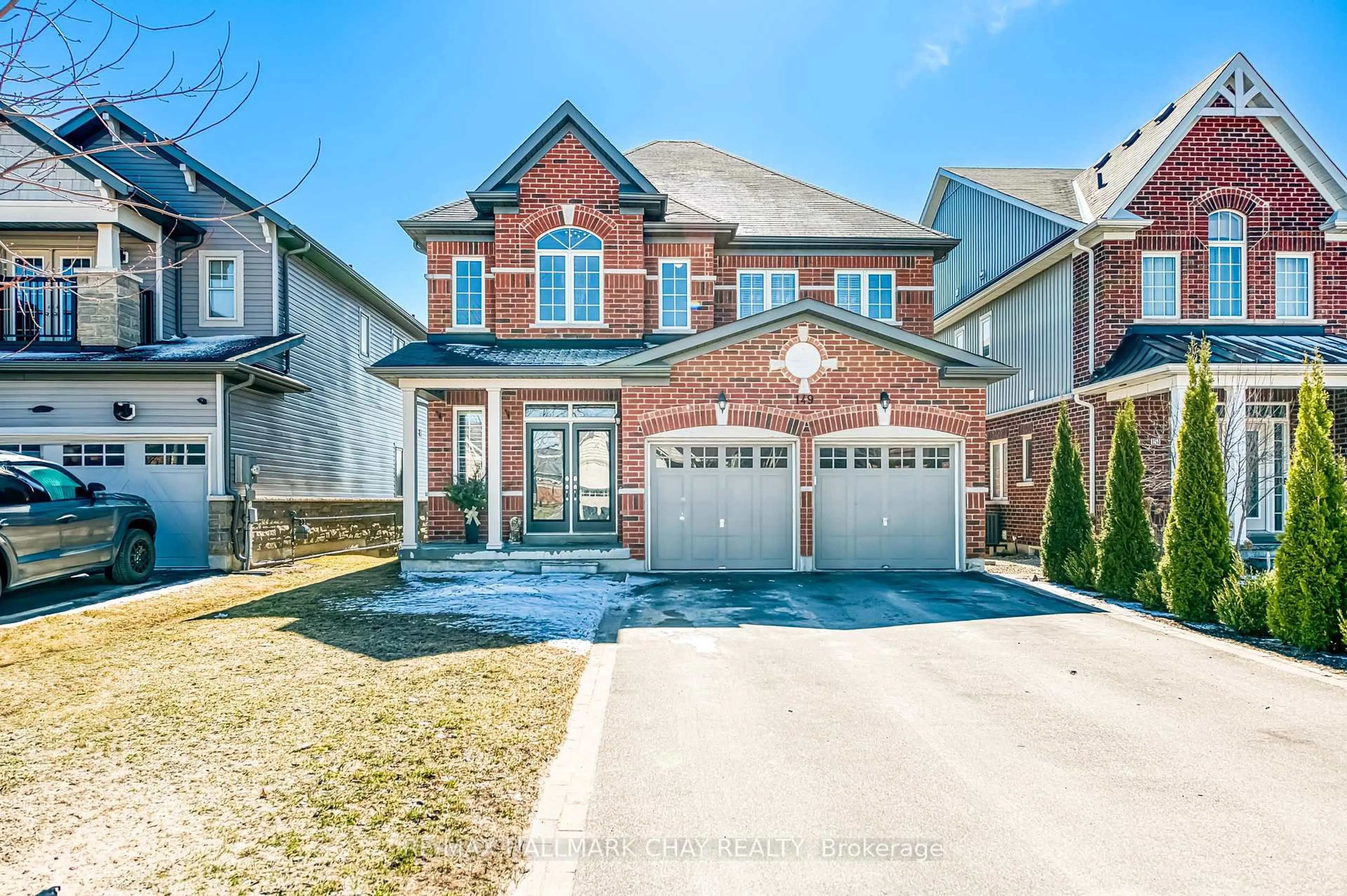 Home with brick exterior material, street for 149 Gold Park Gate, Essa Ontario L0M 1B4