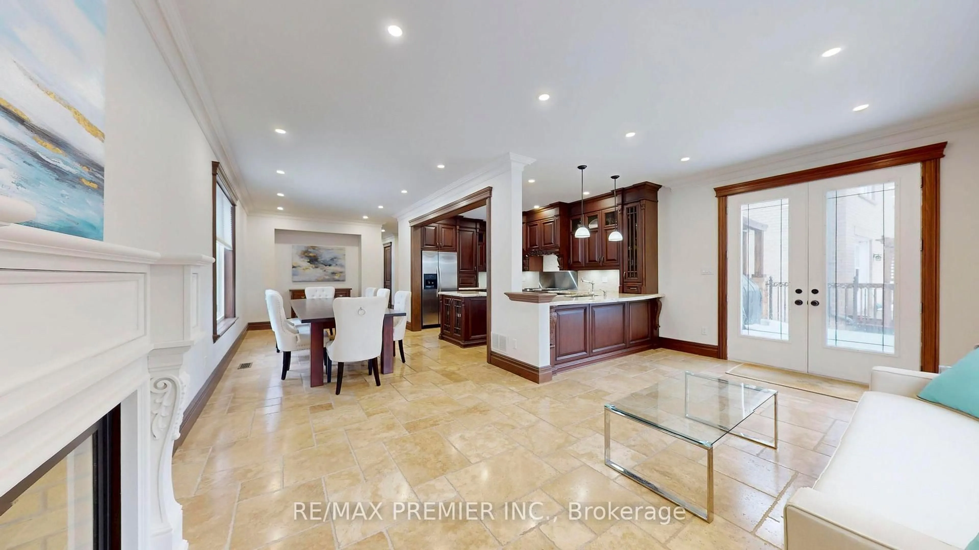 Lobby for 249 Ashton Dr, Vaughan Ontario L6A 3W9