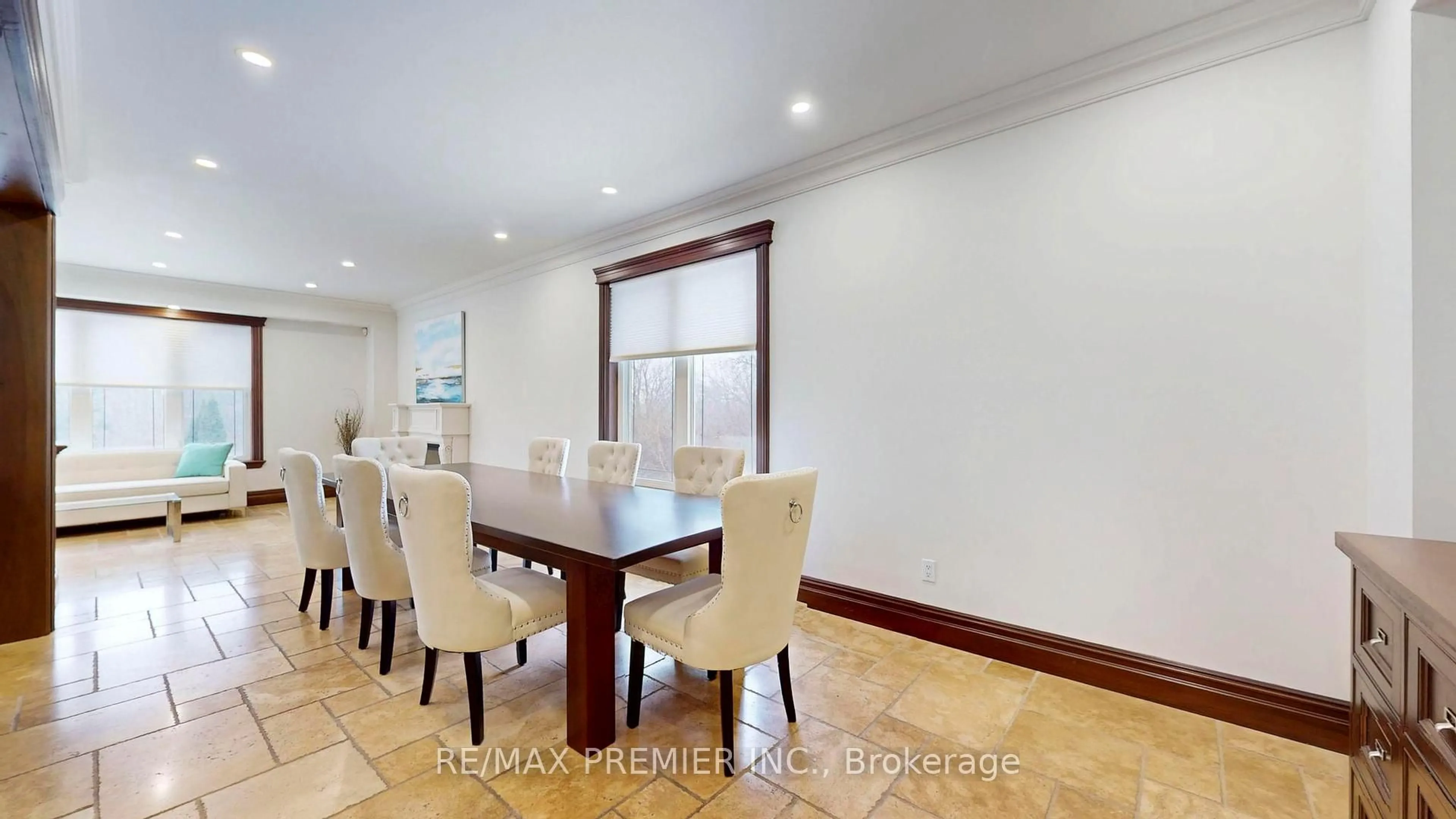Dining room, unknown for 249 Ashton Dr, Vaughan Ontario L6A 3W9