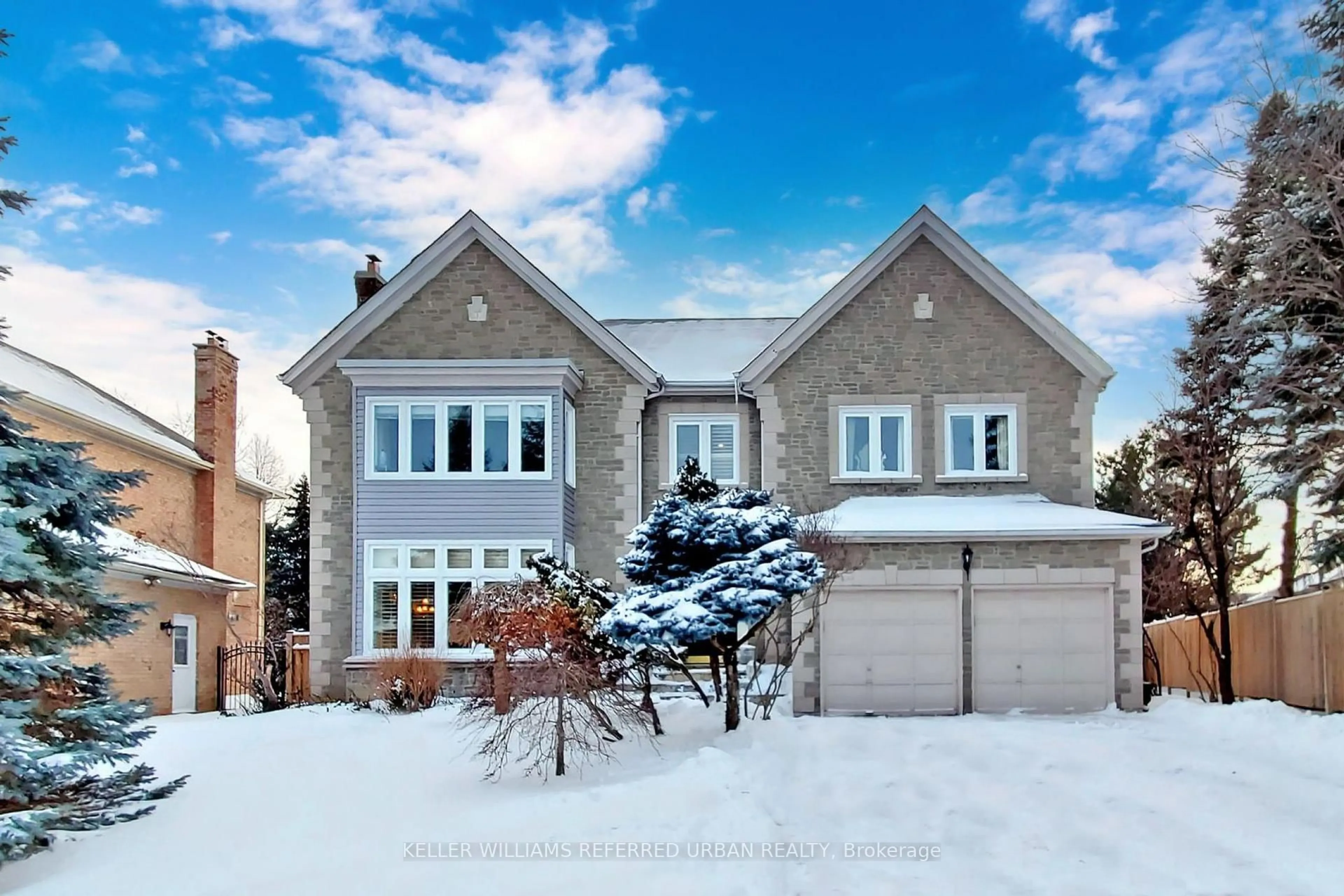 Home with brick exterior material, street for 28 Edmund Cres, Richmond Hill Ontario L4B 2X8