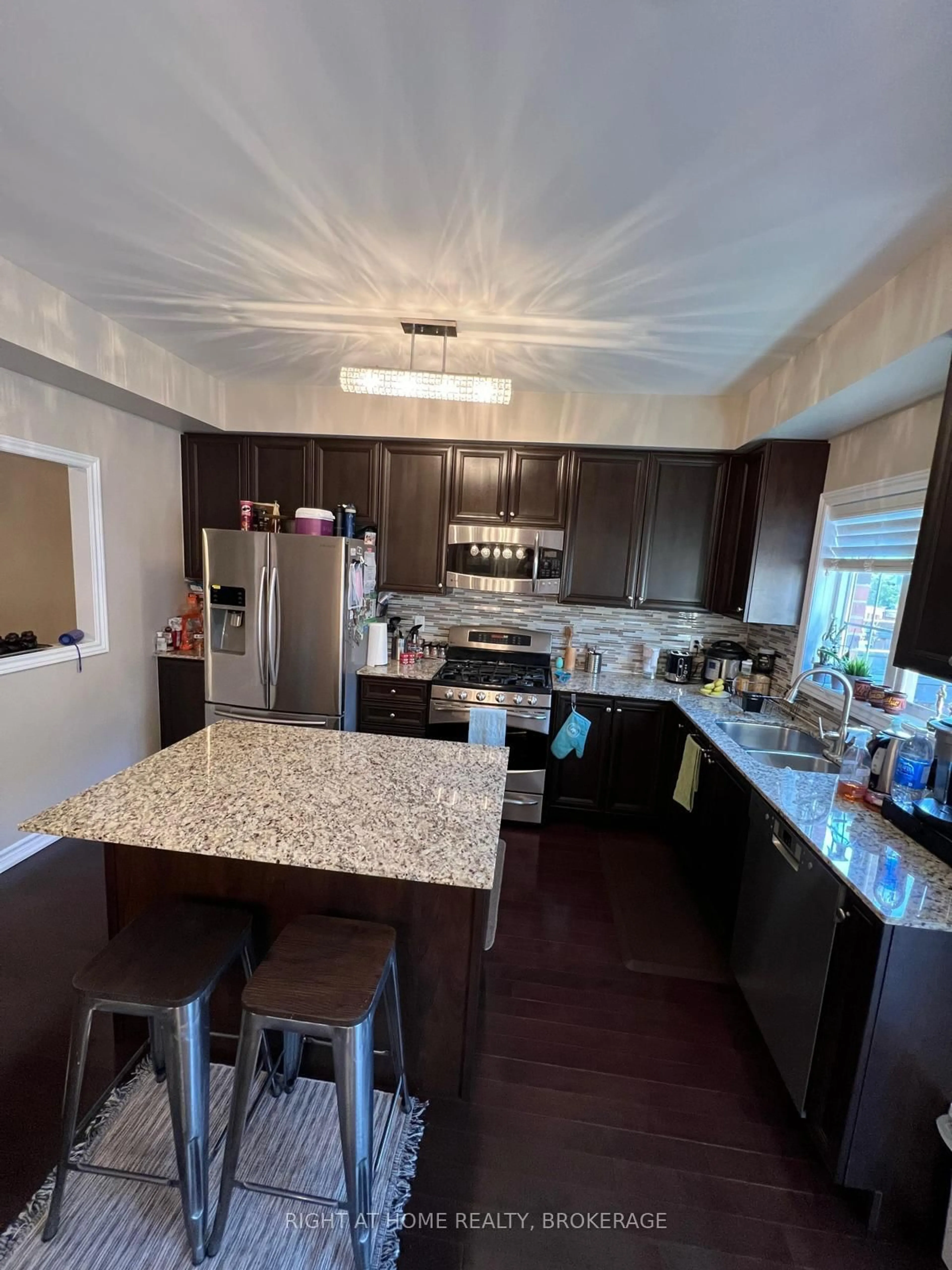Open concept kitchen, unknown for 60 Zachary Pl, Vaughan Ontario L4H 3S4