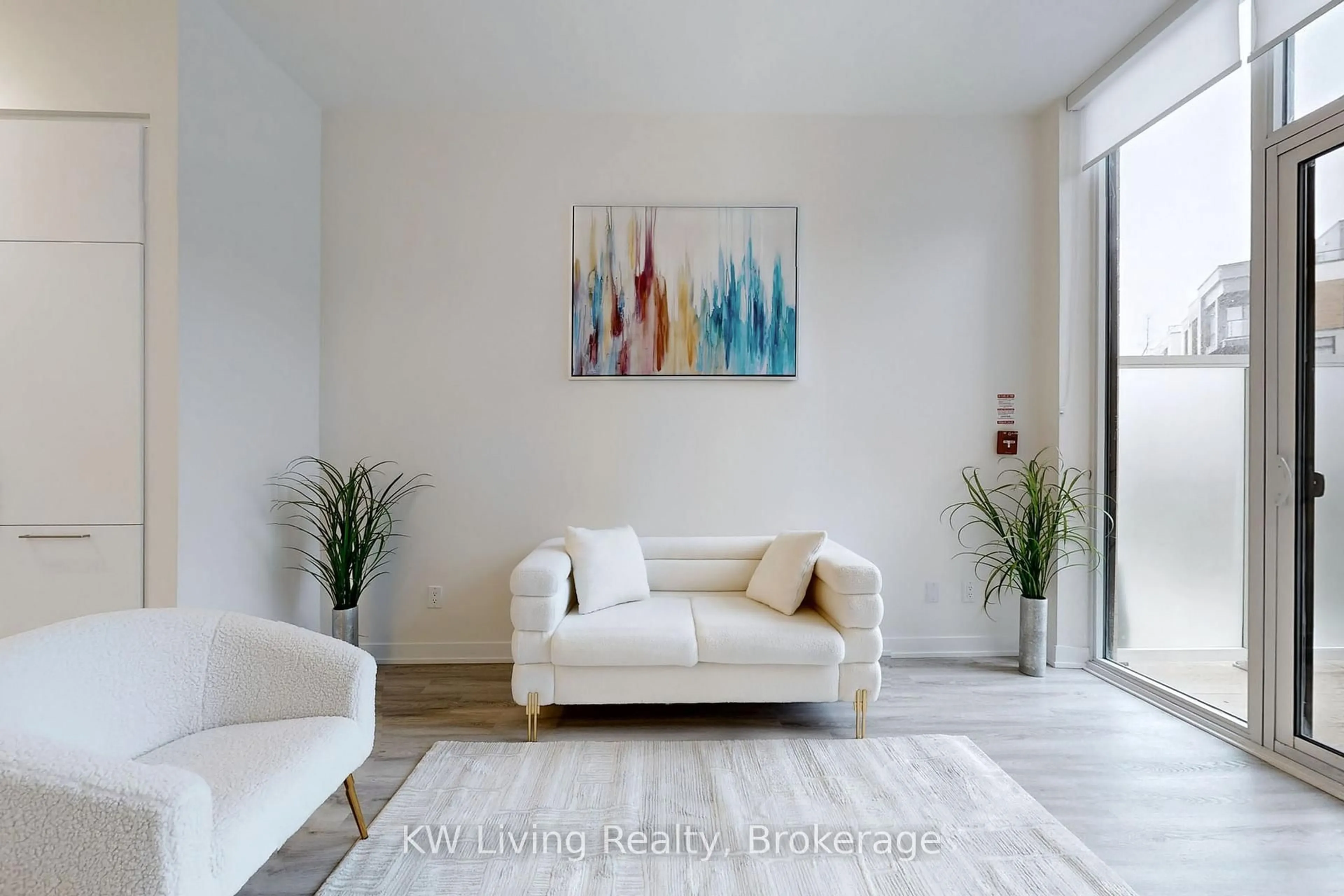 Living room with furniture, unknown for 6 David Eyer Rd #115, Richmond Hill Ontario L4S 0N5