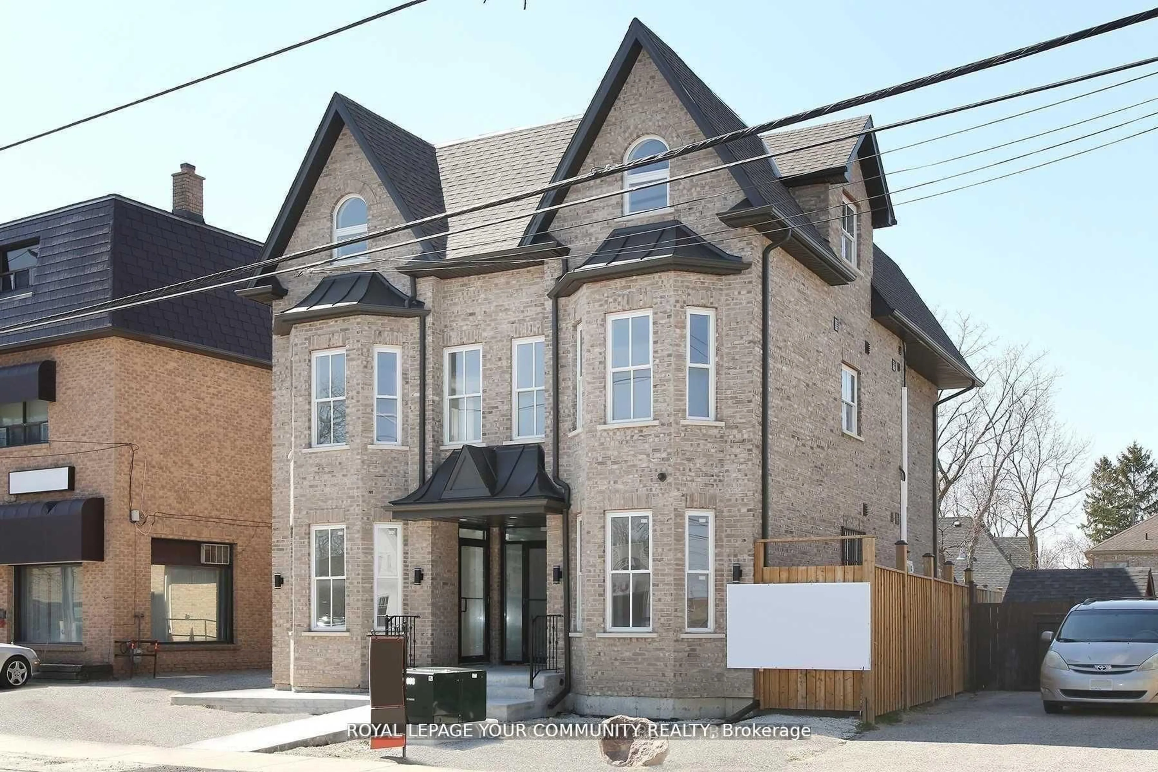Home with brick exterior material, street for 352 Main St N St, Markham Ontario L3P 1Z1