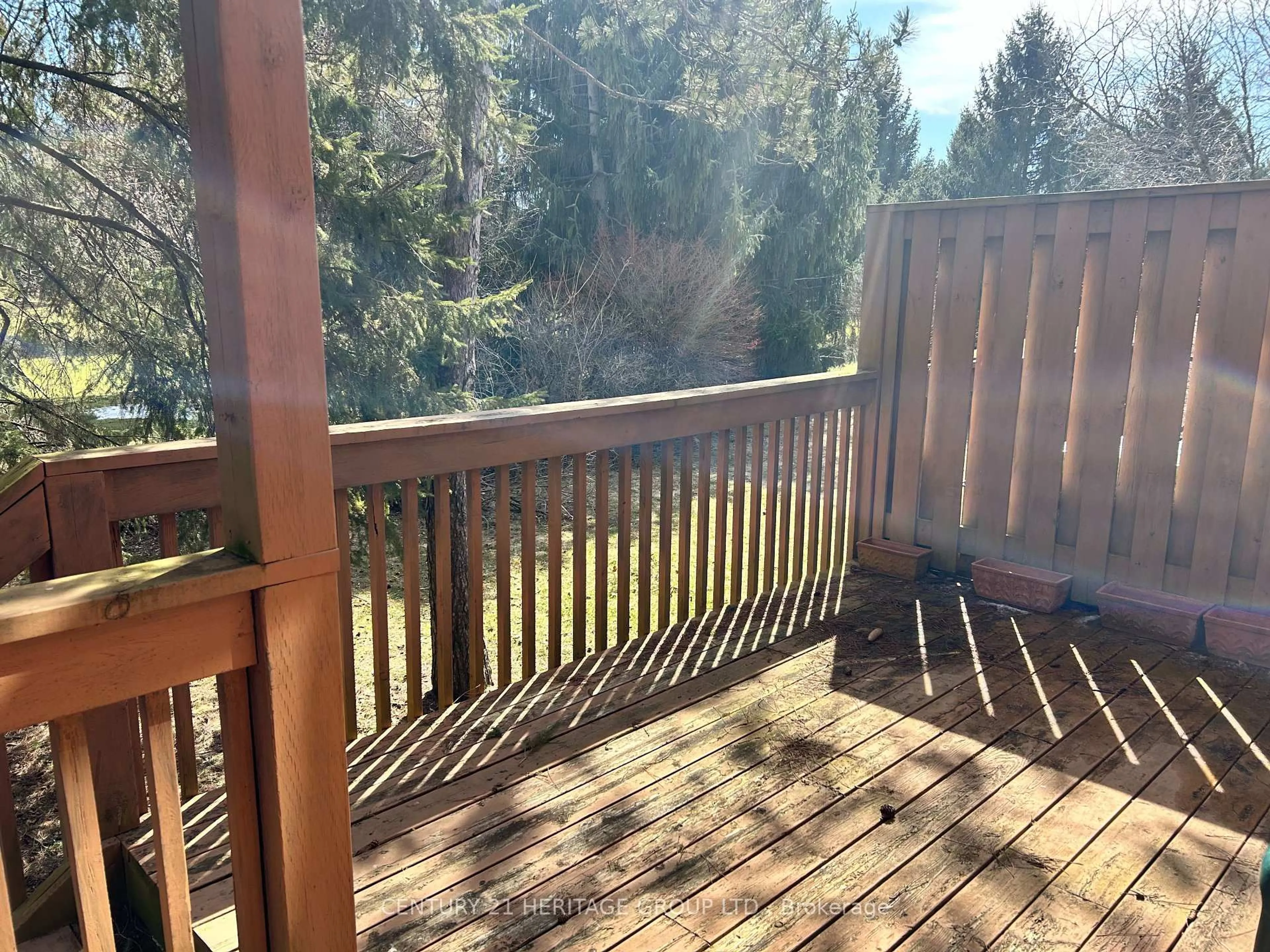 Patio, forest/trees view for 192 Green Briar Rd, New Tecumseth Ontario L9R 0L3
