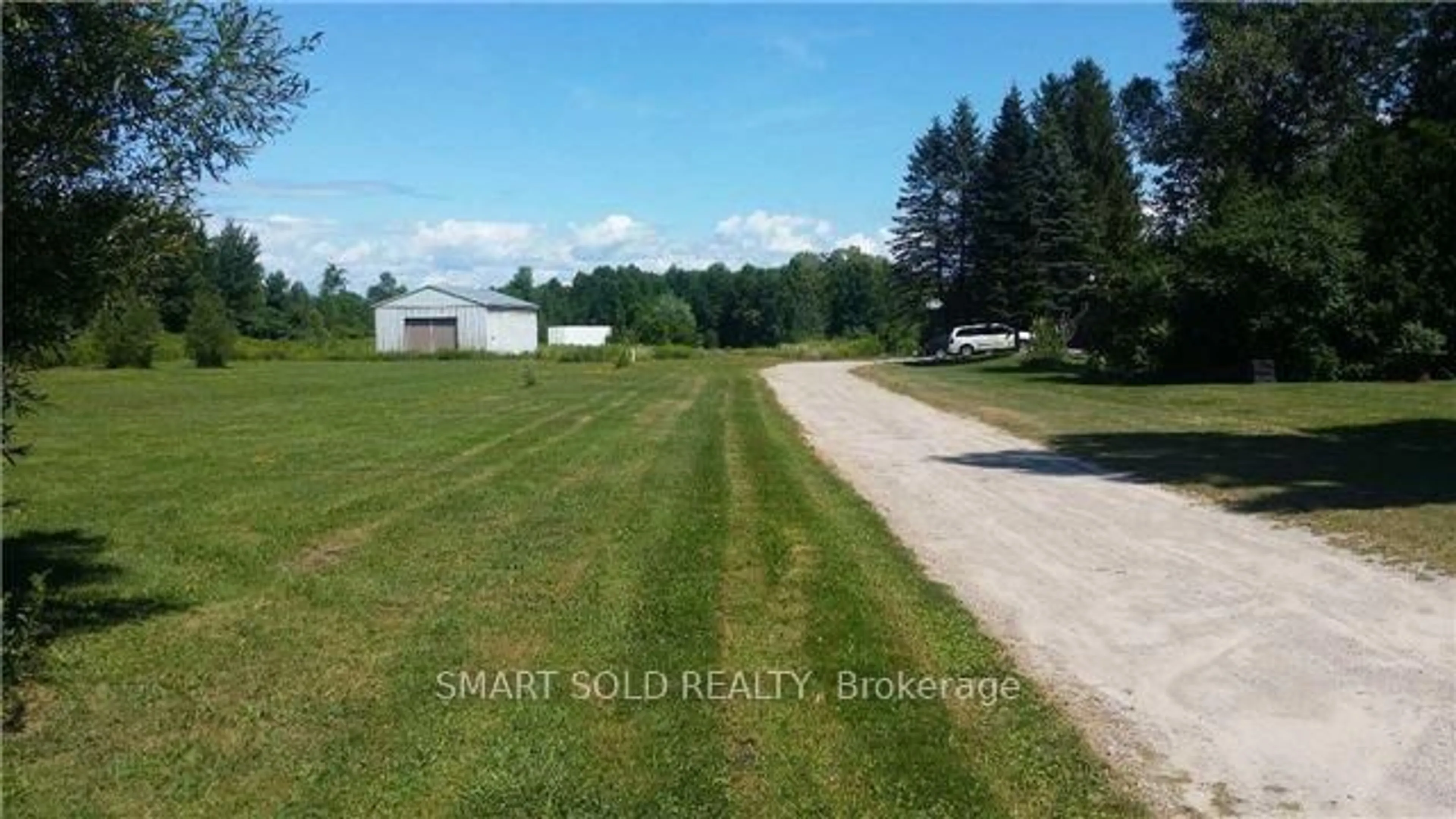 A pic from outside/outdoor area/front of a property/back of a property/a pic from drone, unknown for 2849 Clarkesville St, Innisfil Ontario L9S 2J1