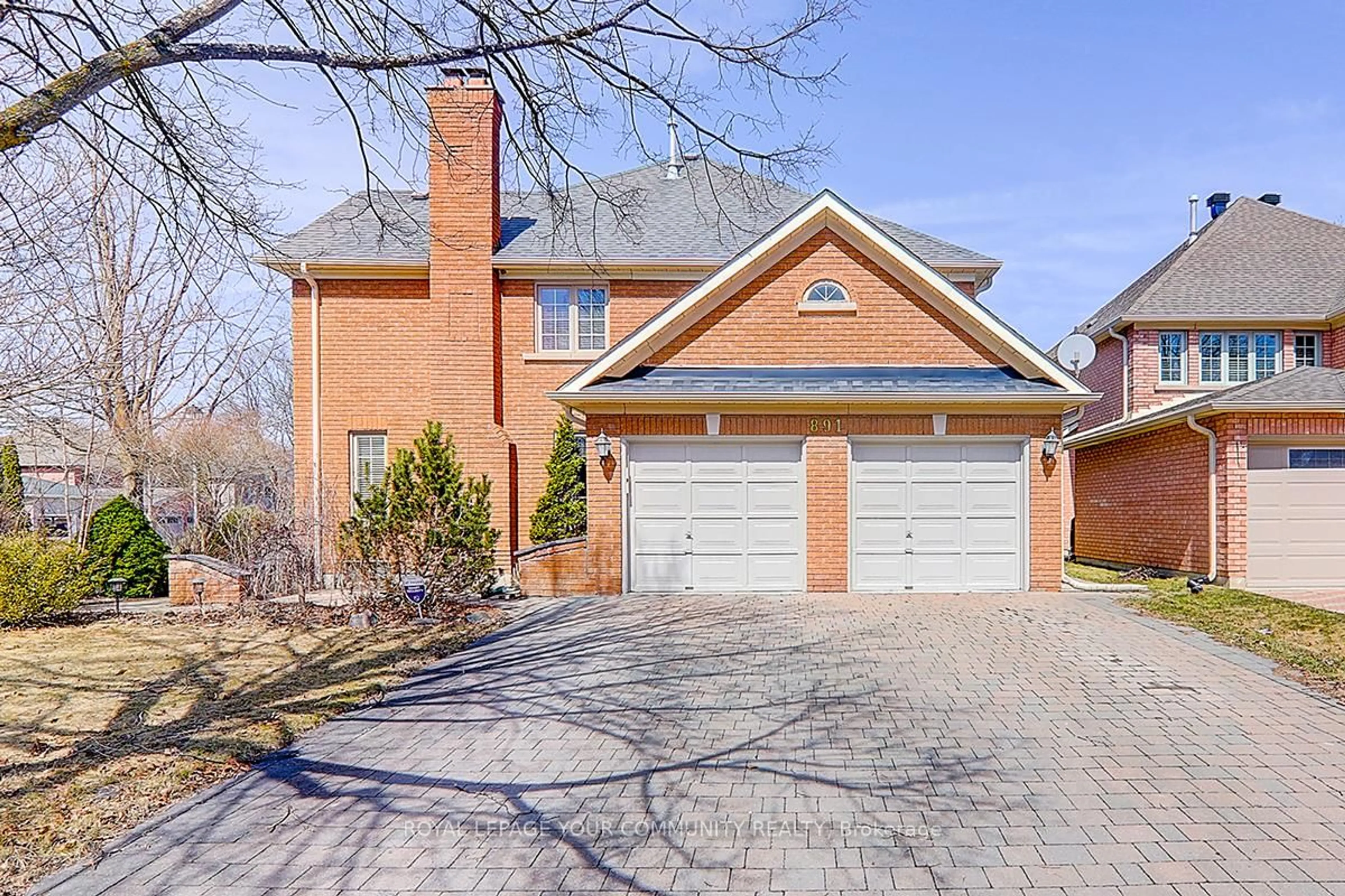 Home with brick exterior material, street for 891 Comfort Lane, Newmarket Ontario L3X 1V7