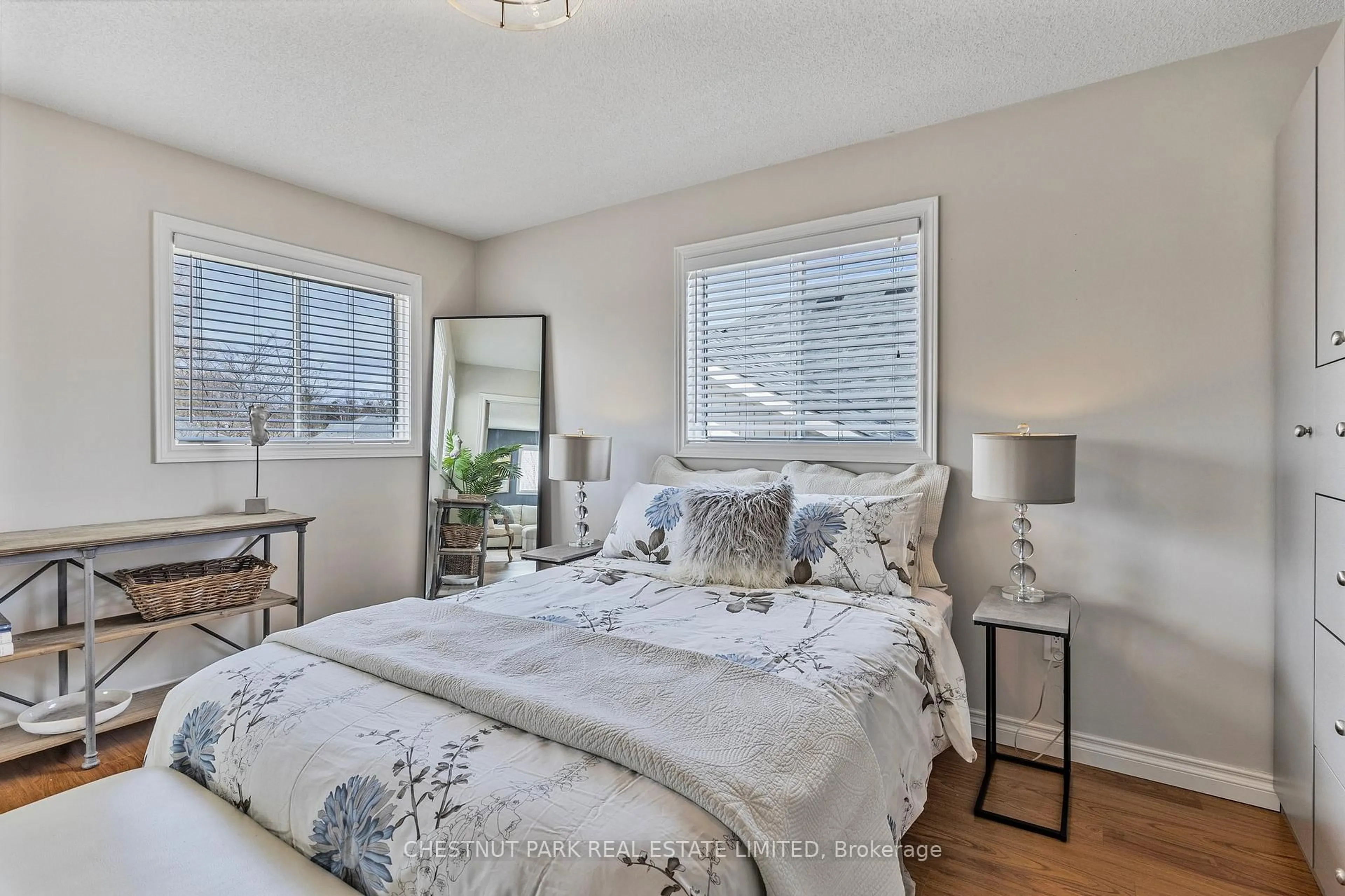 Bedroom with bed, unknown for 2270 Taylorwoods Blvd, Innisfil Ontario L9S 2E6
