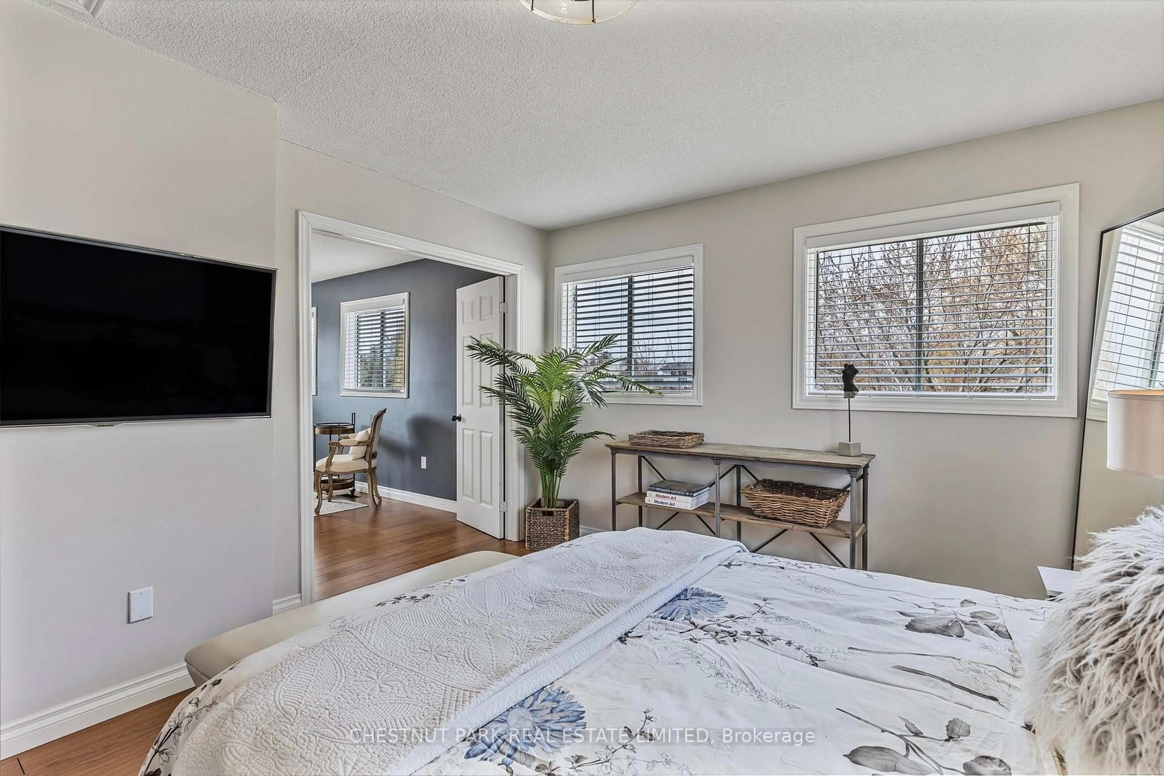 A pic of a room for 2270 Taylorwoods Blvd, Innisfil Ontario L9S 2E6