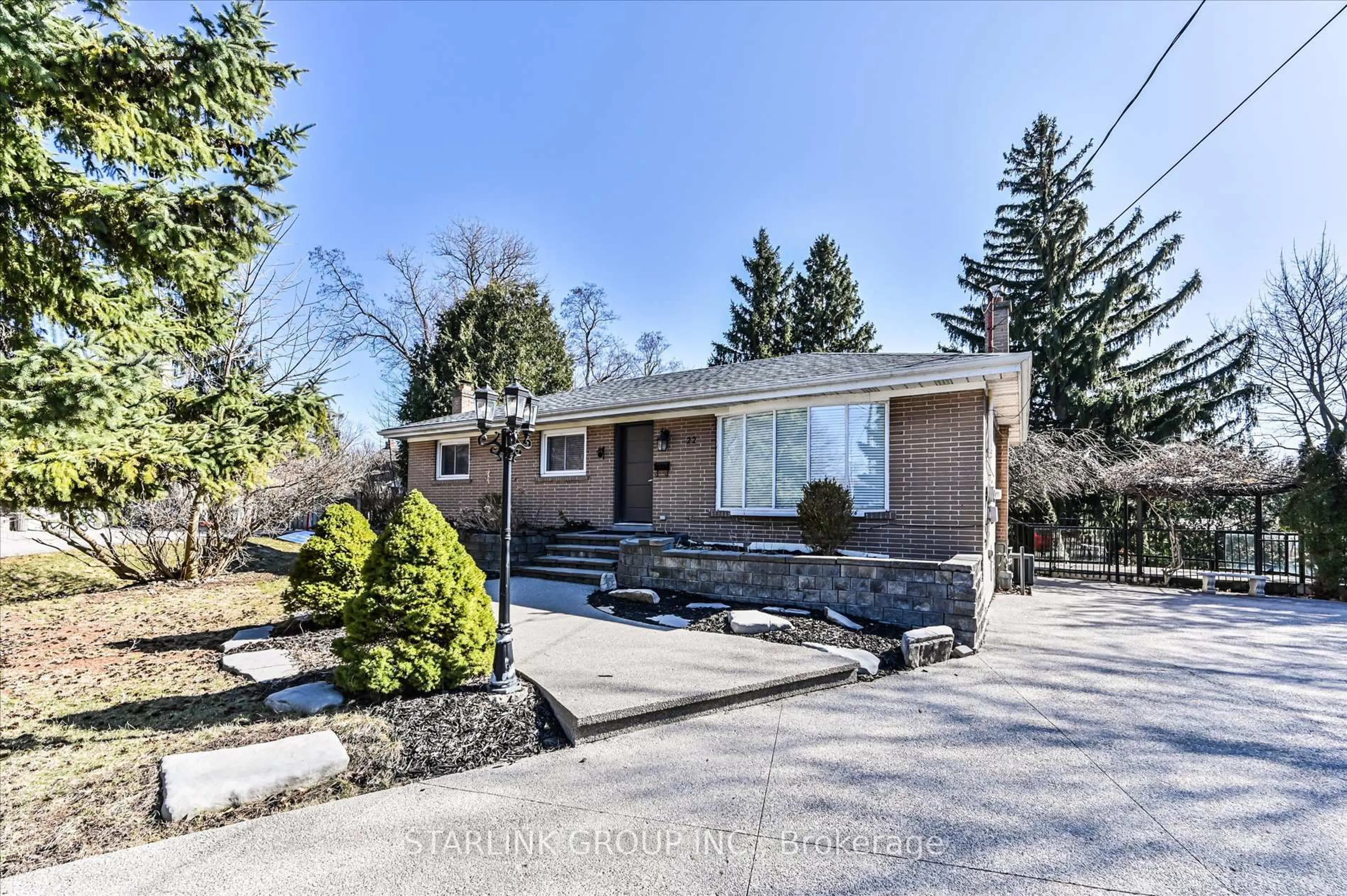 Home with brick exterior material, street for 22 Winlaw Pl, Markham Ontario L3P 2C6