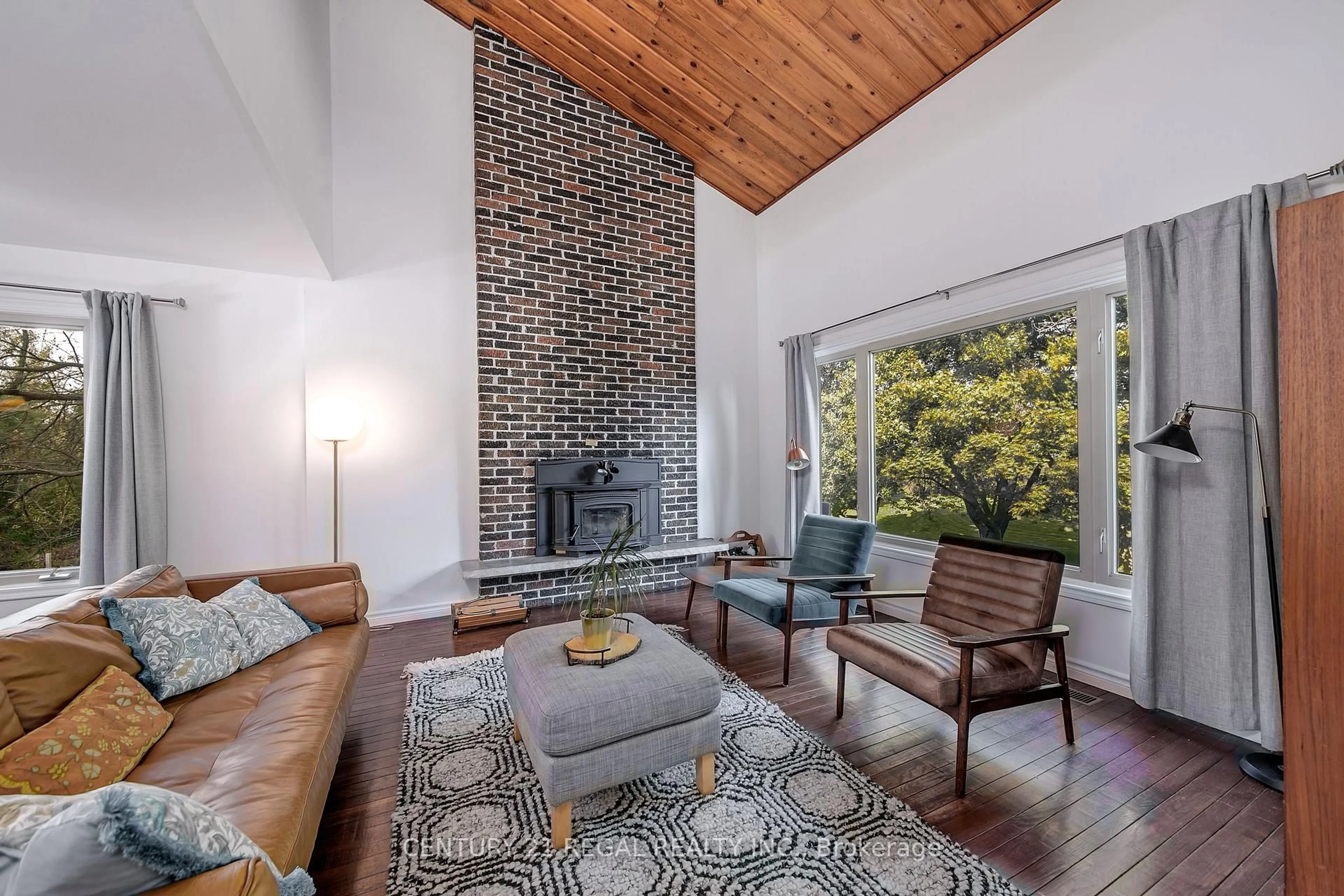 Living room with furniture, unknown for 6171 7th Line, New Tecumseth Ontario L0G 1A0