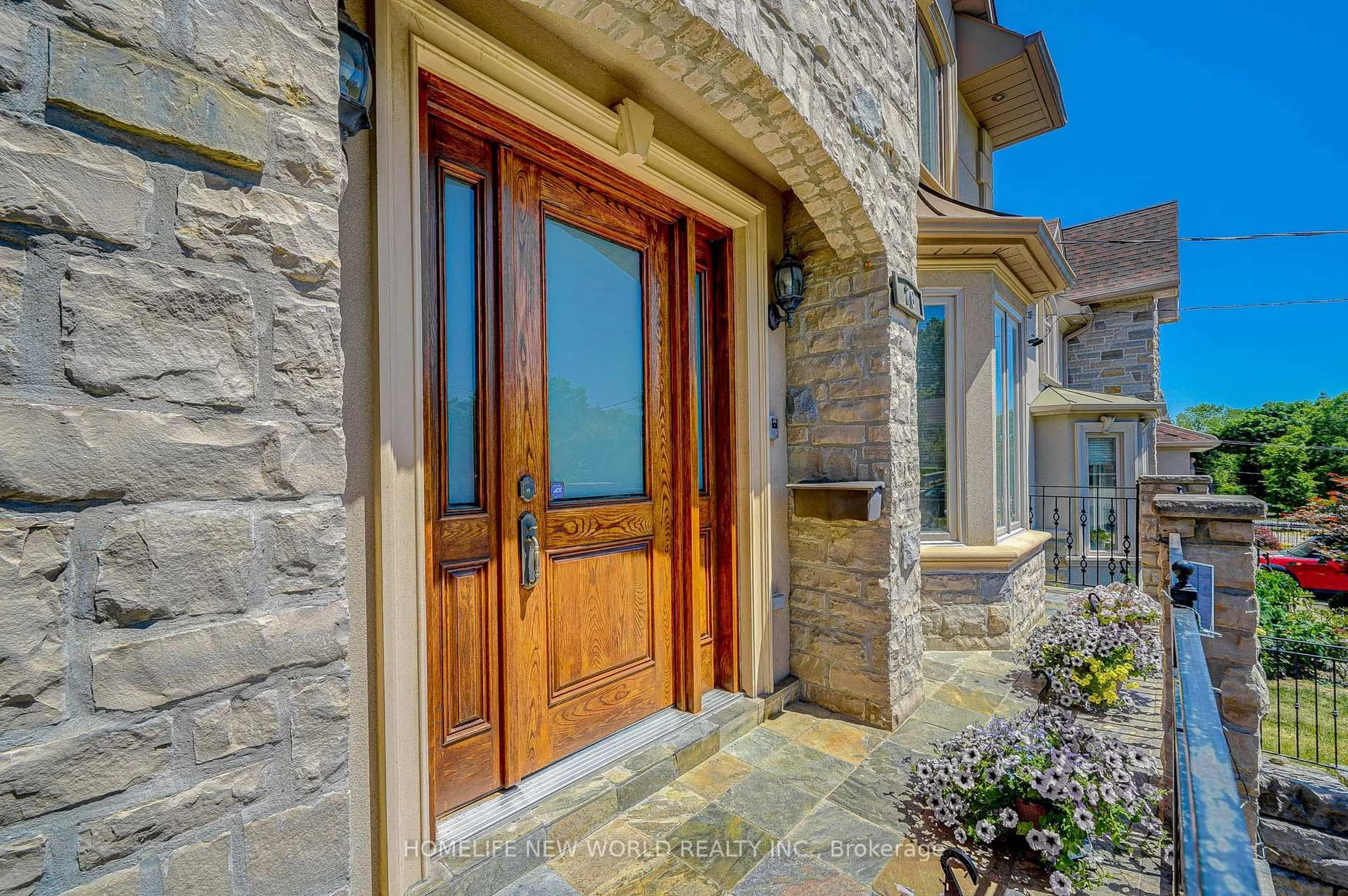 Unknown for 76 Woodward Ave, Markham Ontario L3T 1E7