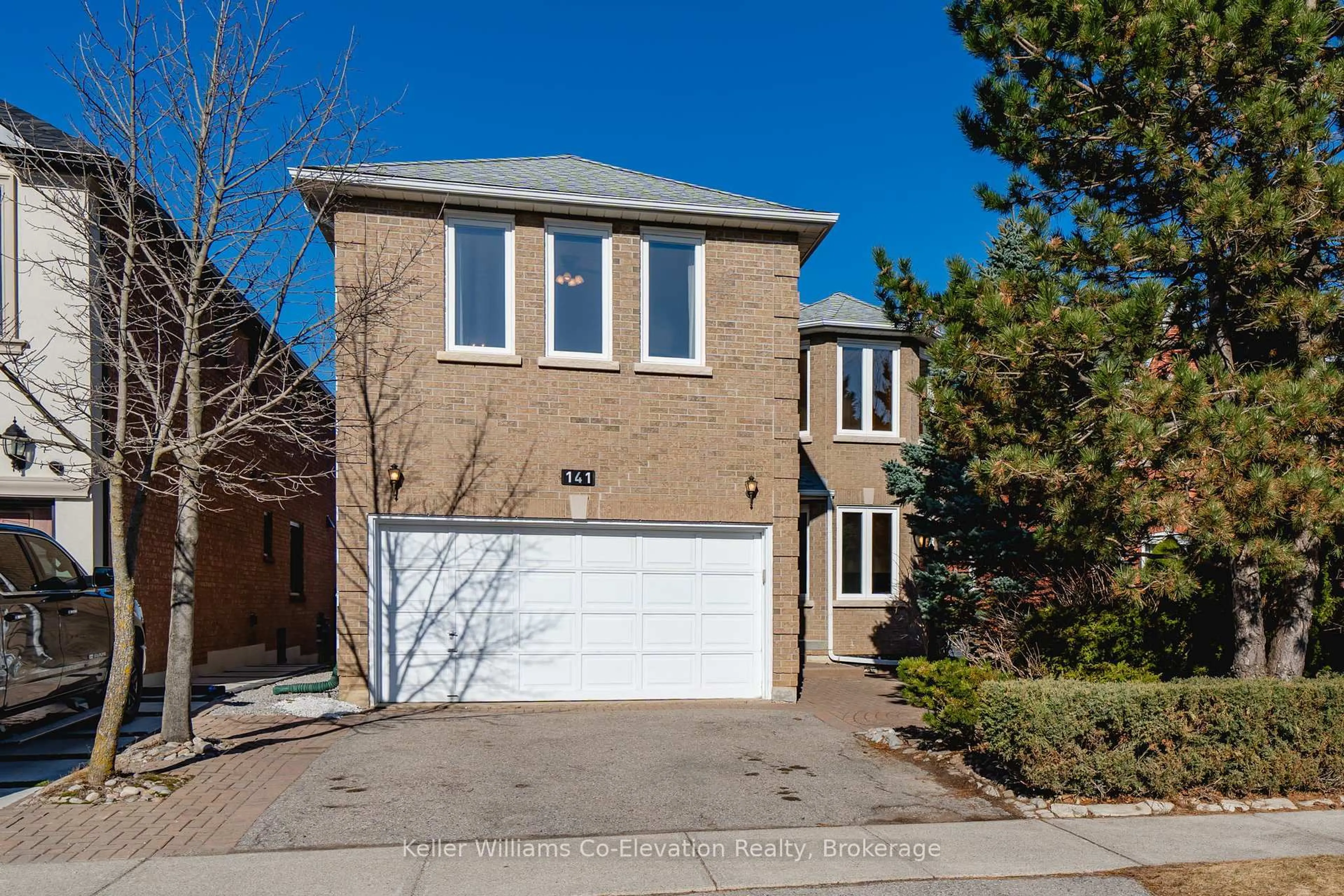 Home with brick exterior material, street for 141 Larratt Lane, Richmond Hill Ontario L4C 0E6