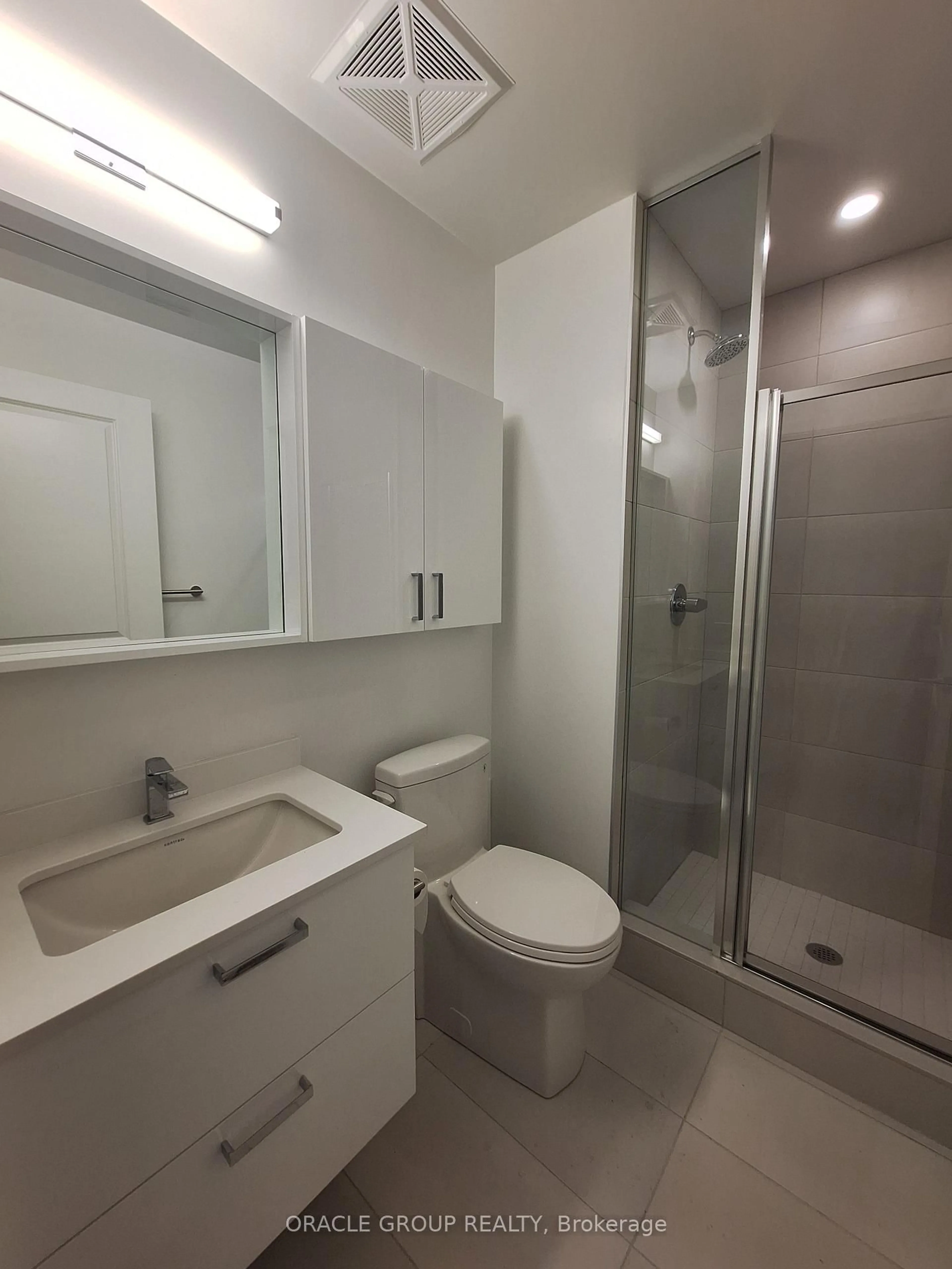 Standard bathroom, unknown for 30 Upper Mall Way #A-201, Vaughan Ontario L4J 0L7