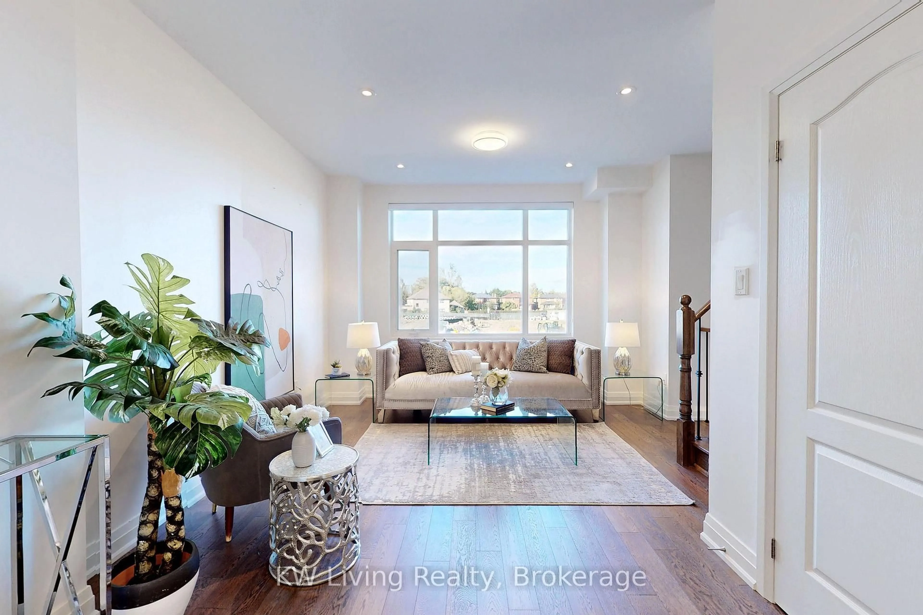 Unknown for 32 Teasel Way, Markham Ontario L3R 9S3