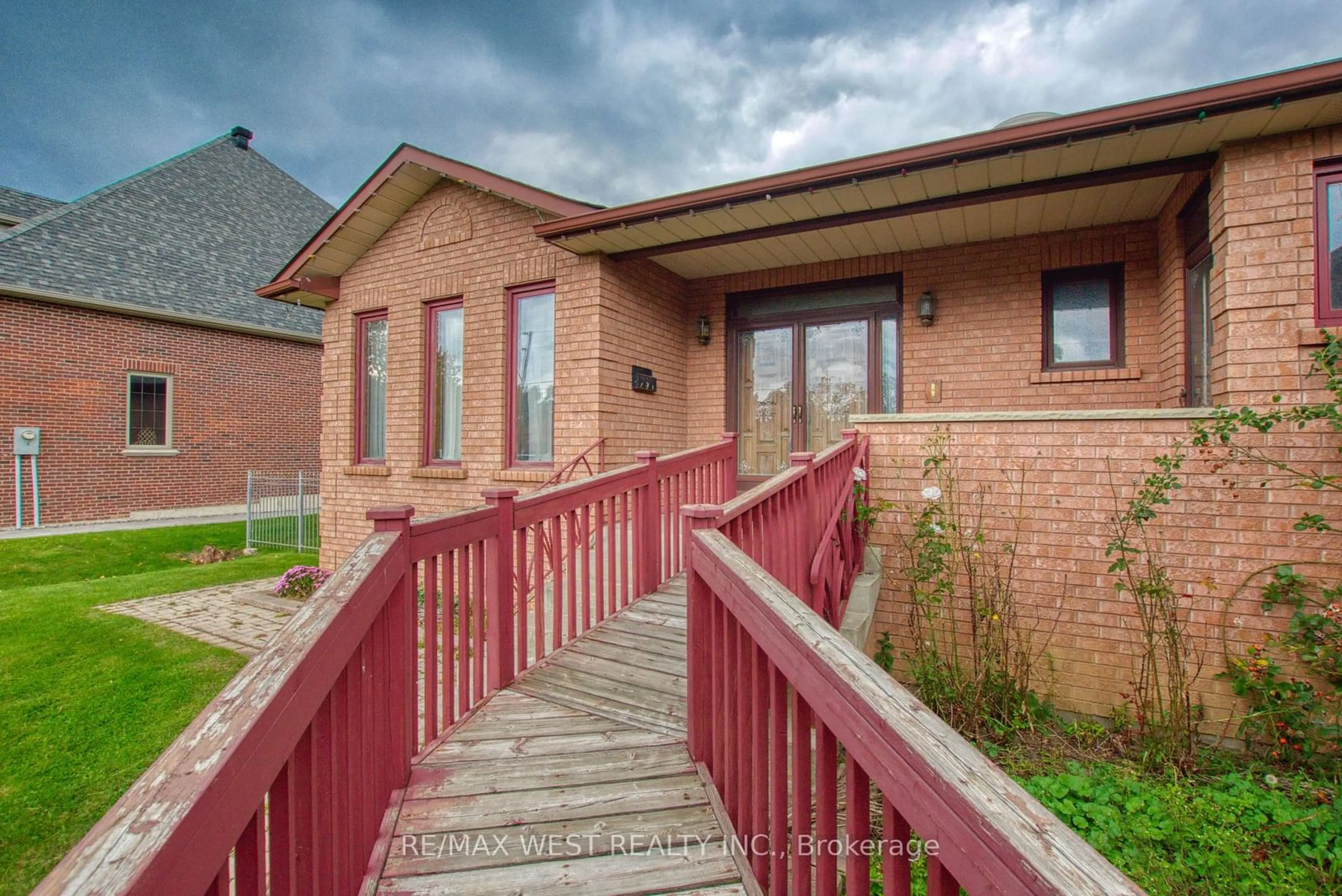 Home with brick exterior material, street for 96 May Ave, Richmond Hill Ontario L4C 3S6