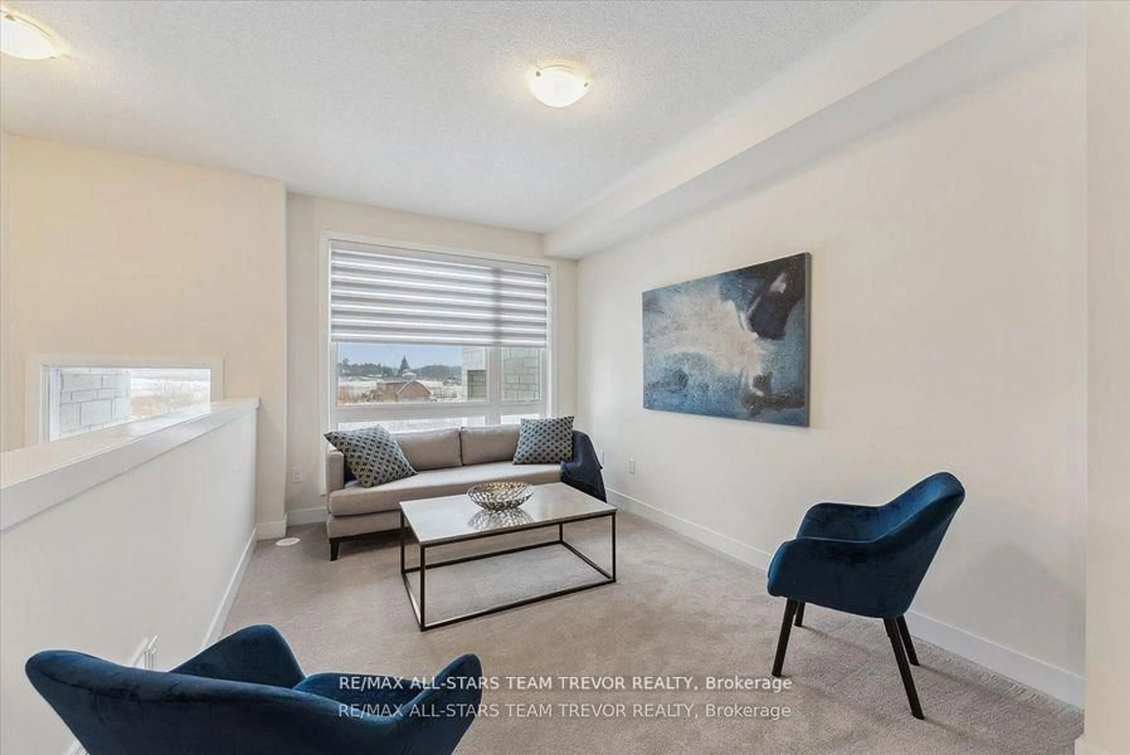 Living room with furniture, unknown for 35 Mikayla Lane, Markham Ontario L6B 1R1