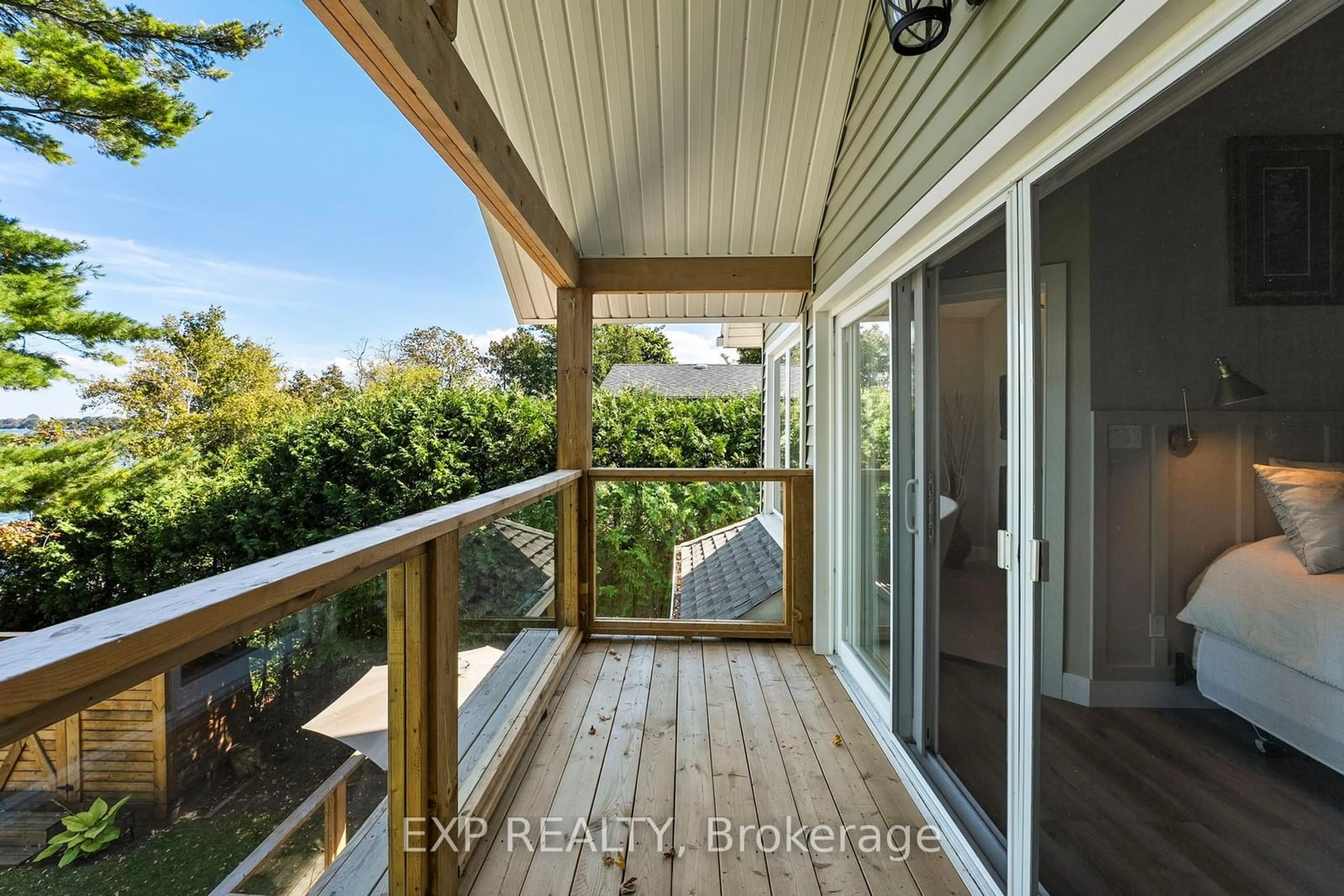 Unknown for 21 Pinery Lane, Georgina Ontario L0E 1L0
