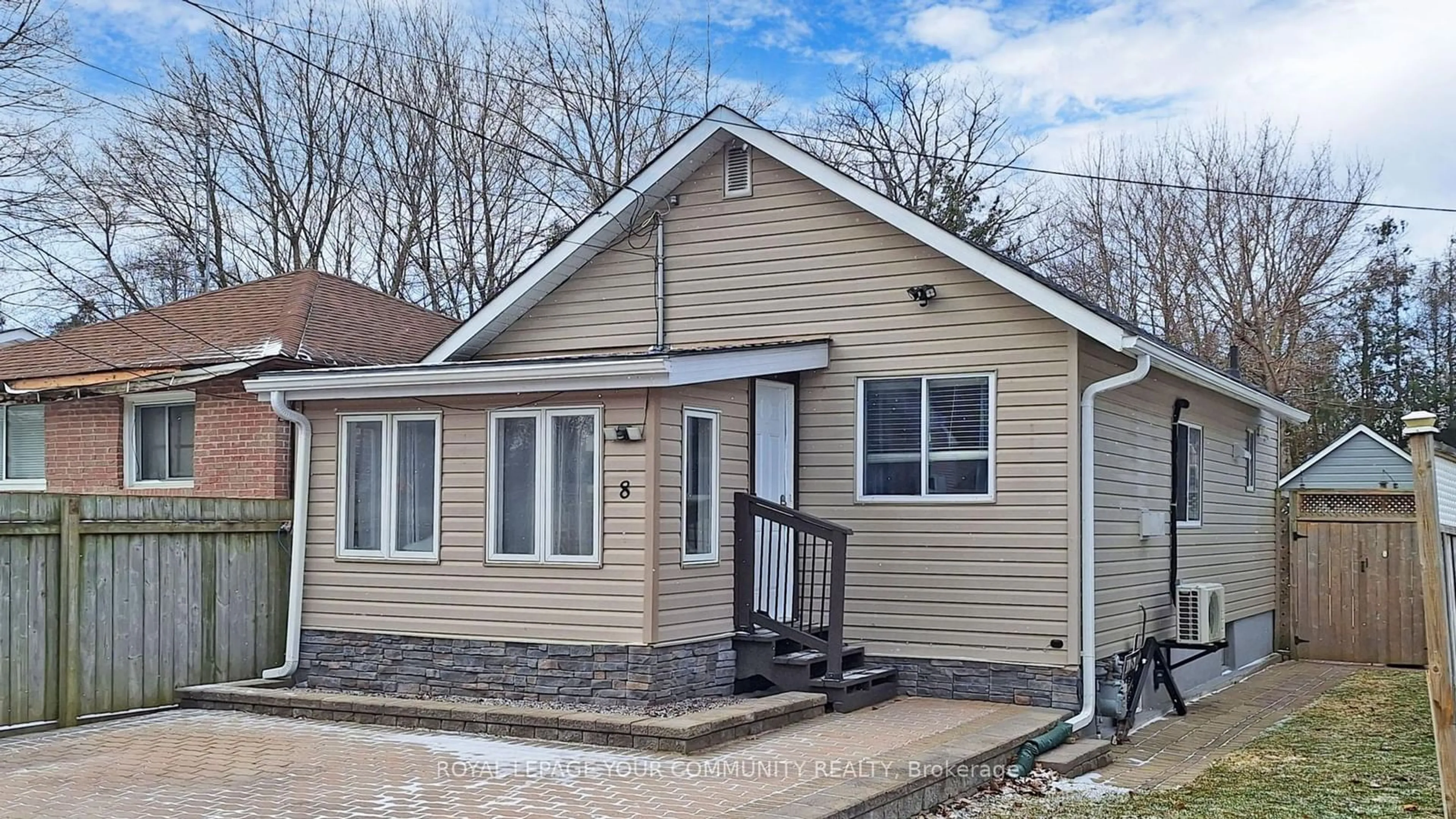 Home with vinyl exterior material, street for 8 Hardwood Dr, Georgina Ontario L0E 1L0